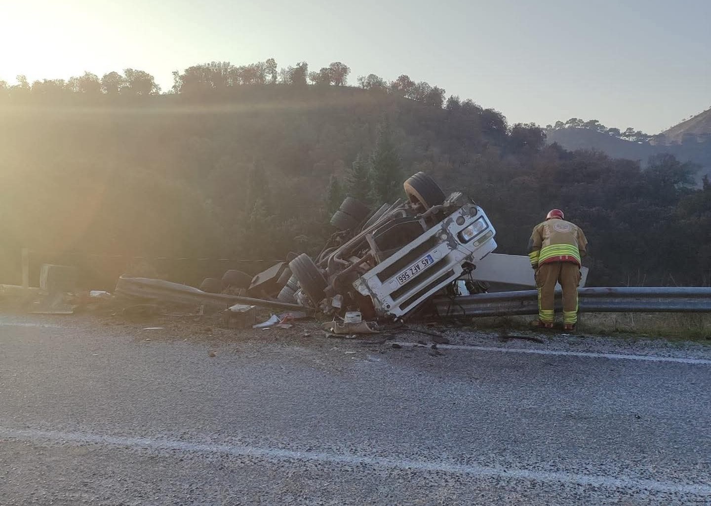 Tır Kontrolden Çıktı (3)