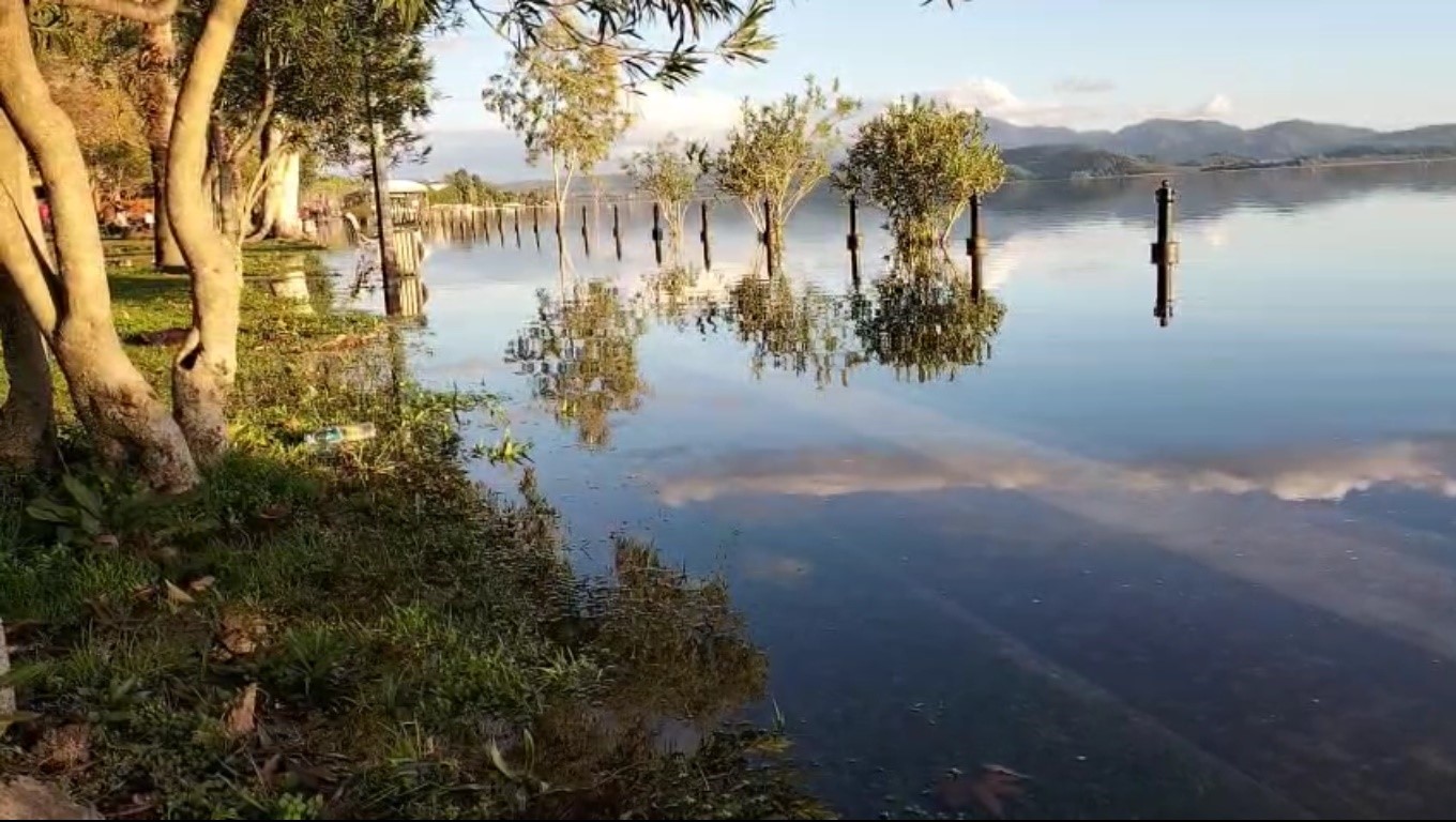 Yağışlar Nedeniyle Göl Taştı (7)