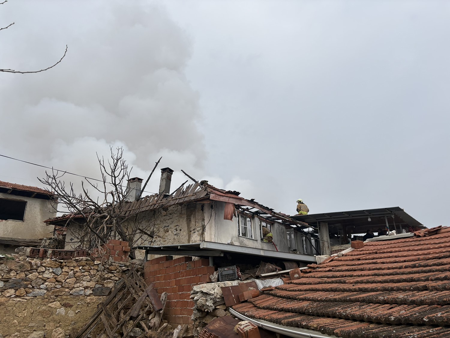 Yeşil Ailesinin Evi Küle Döndü (4)