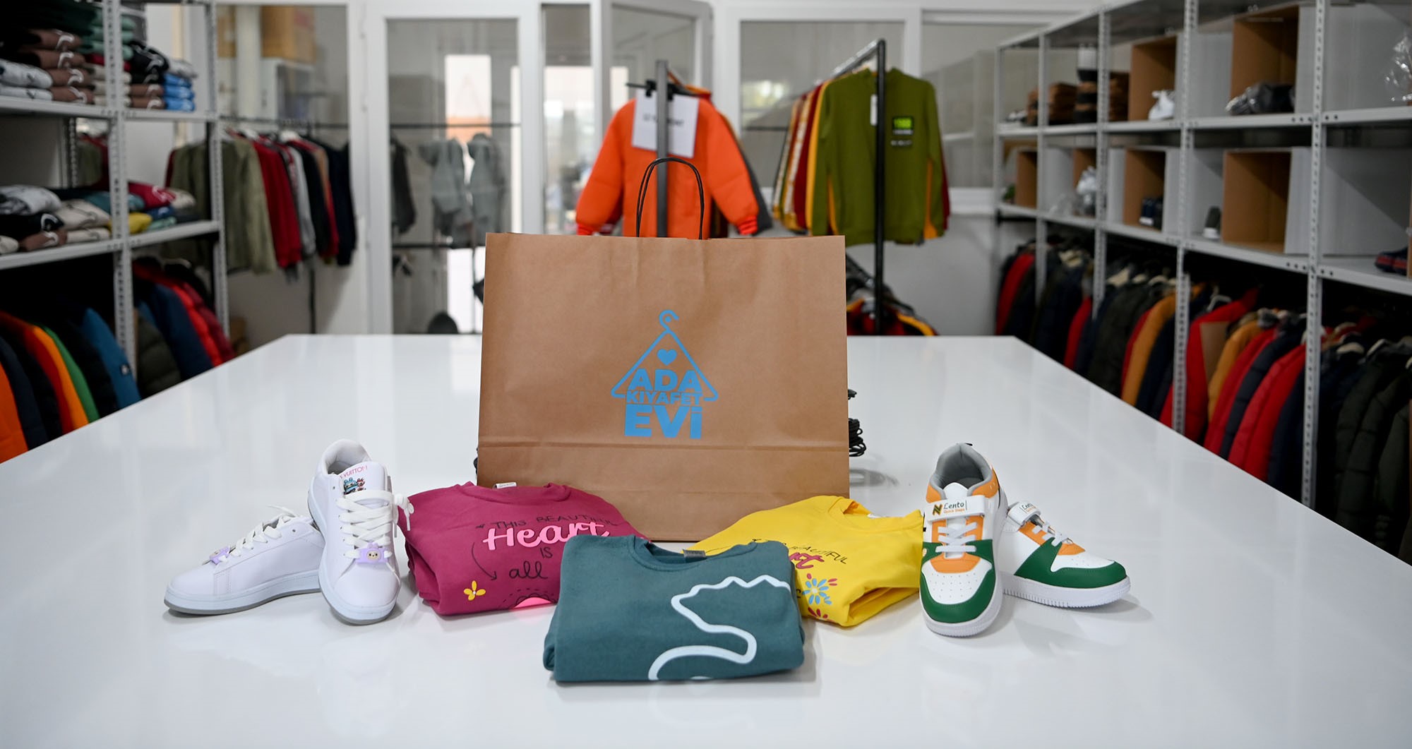 Ada Kıyafet Evi 272 Çocuğun Yüzünü Güldürdü (3)