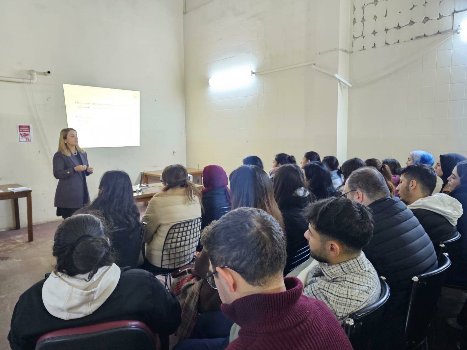 Aydın Atatürk Devlet Hastanesi’nde Sağlık Kadrosuna Uyum Eğitimi (1)