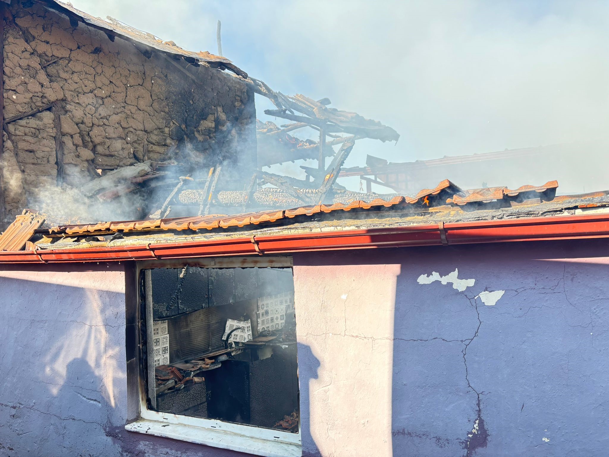 Aydın Bozdoğan’da Ev Yangını (2)