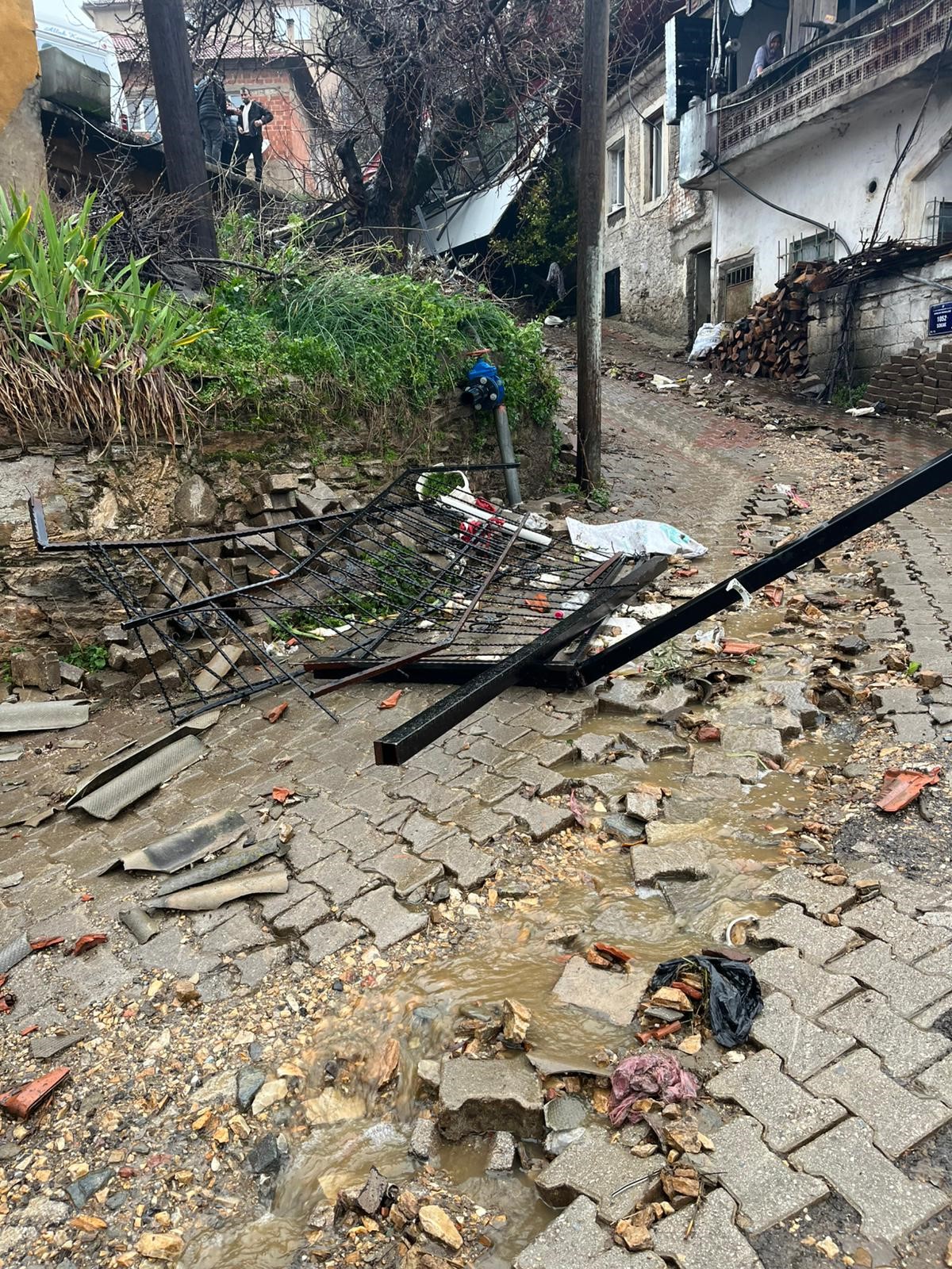 Aydın Köşk’te Ortalık Savaş Alanına Döndü (5)