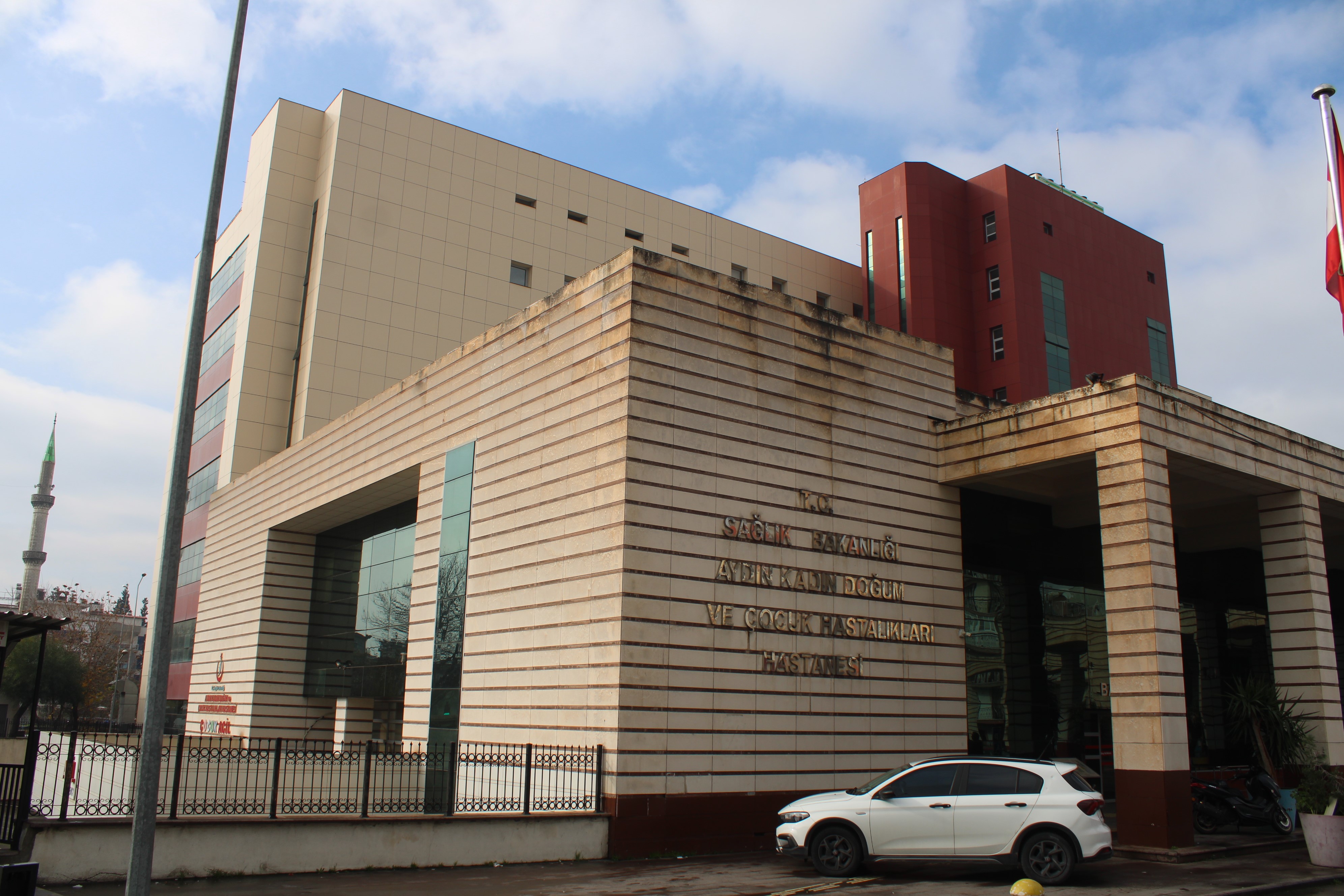 Aydın’a Yıllarca Hizmet Veren Bina Şimdi Sessizliğe Büründü (4)