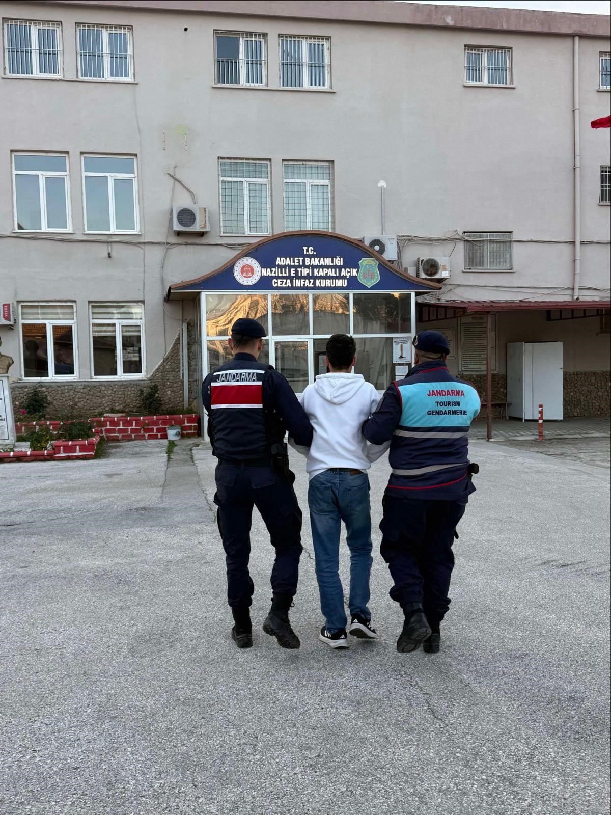 Aydın’da 2 Kişi Yakalandı (3)-1