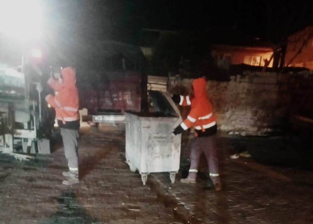 Aydın’da Belediye Başkanı Ekipleri Sahadan Çekti (3)