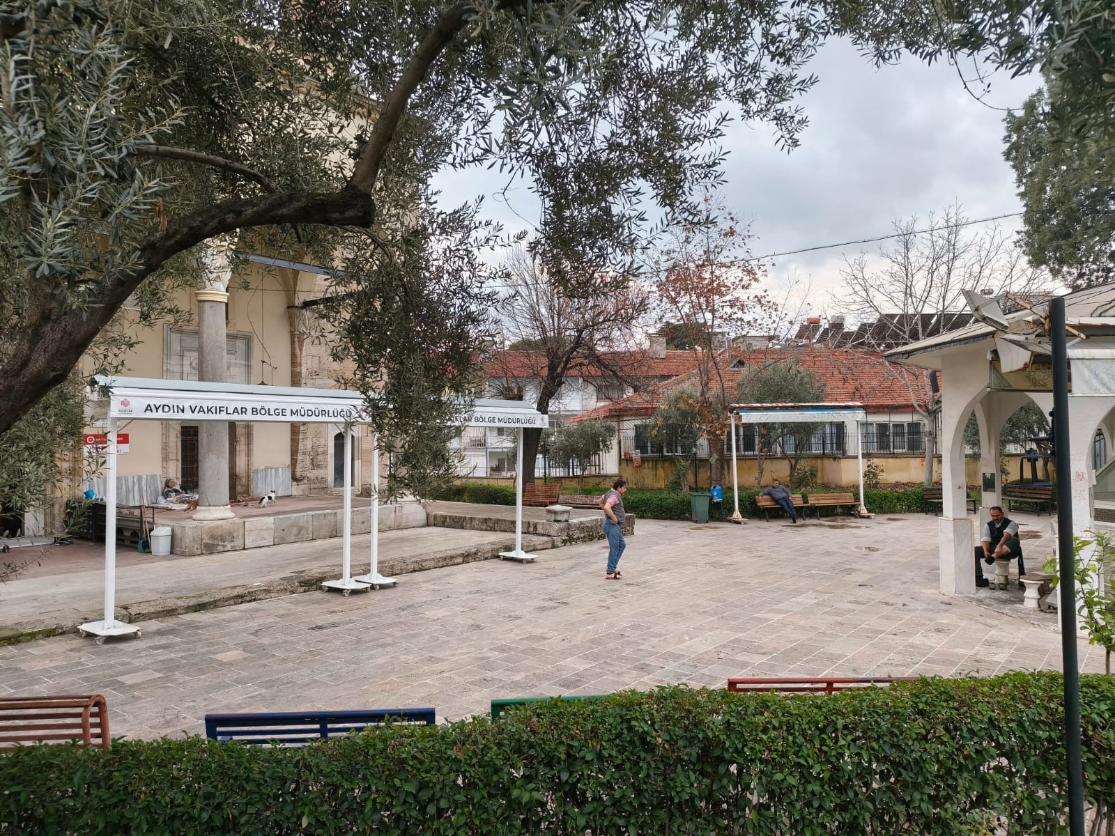 Aydın’da Bir Kadın Camide Yaşamaya Başladı (4)