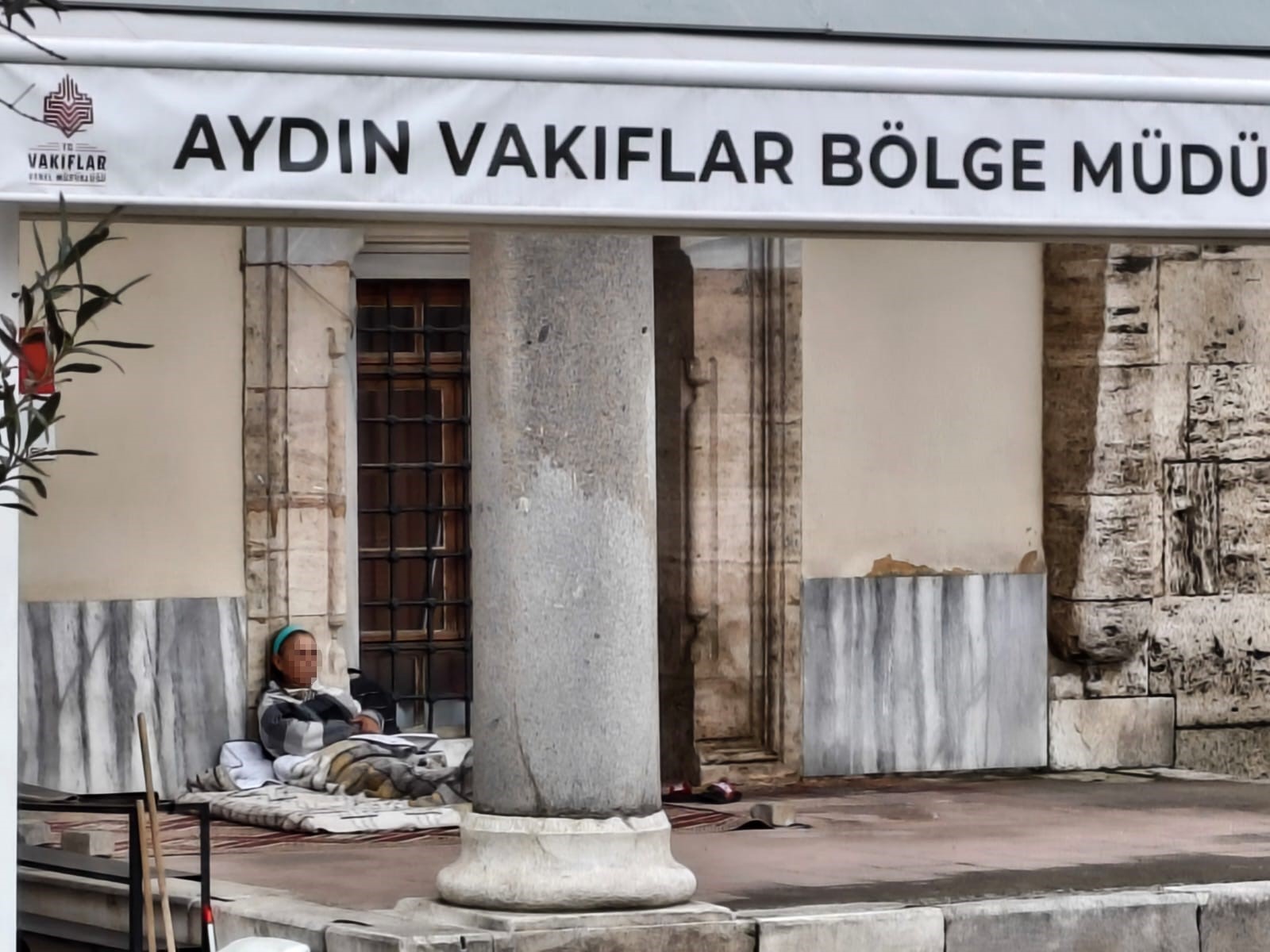 Aydın’da Bir Kadın Camide Yaşamaya Başladı (6)