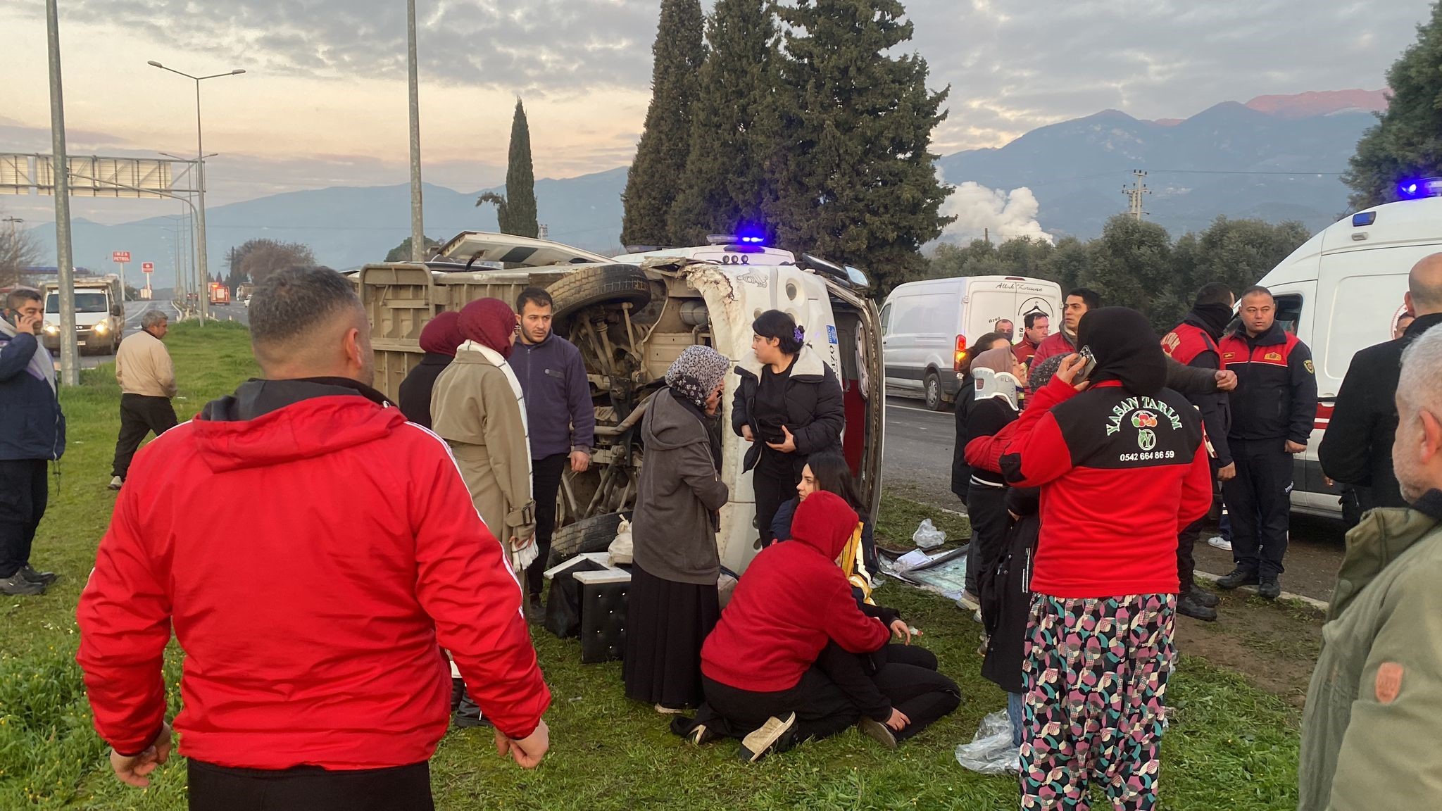 Aydın’da Buzlanan Yolda Can Pazarı Yaşandı (2)