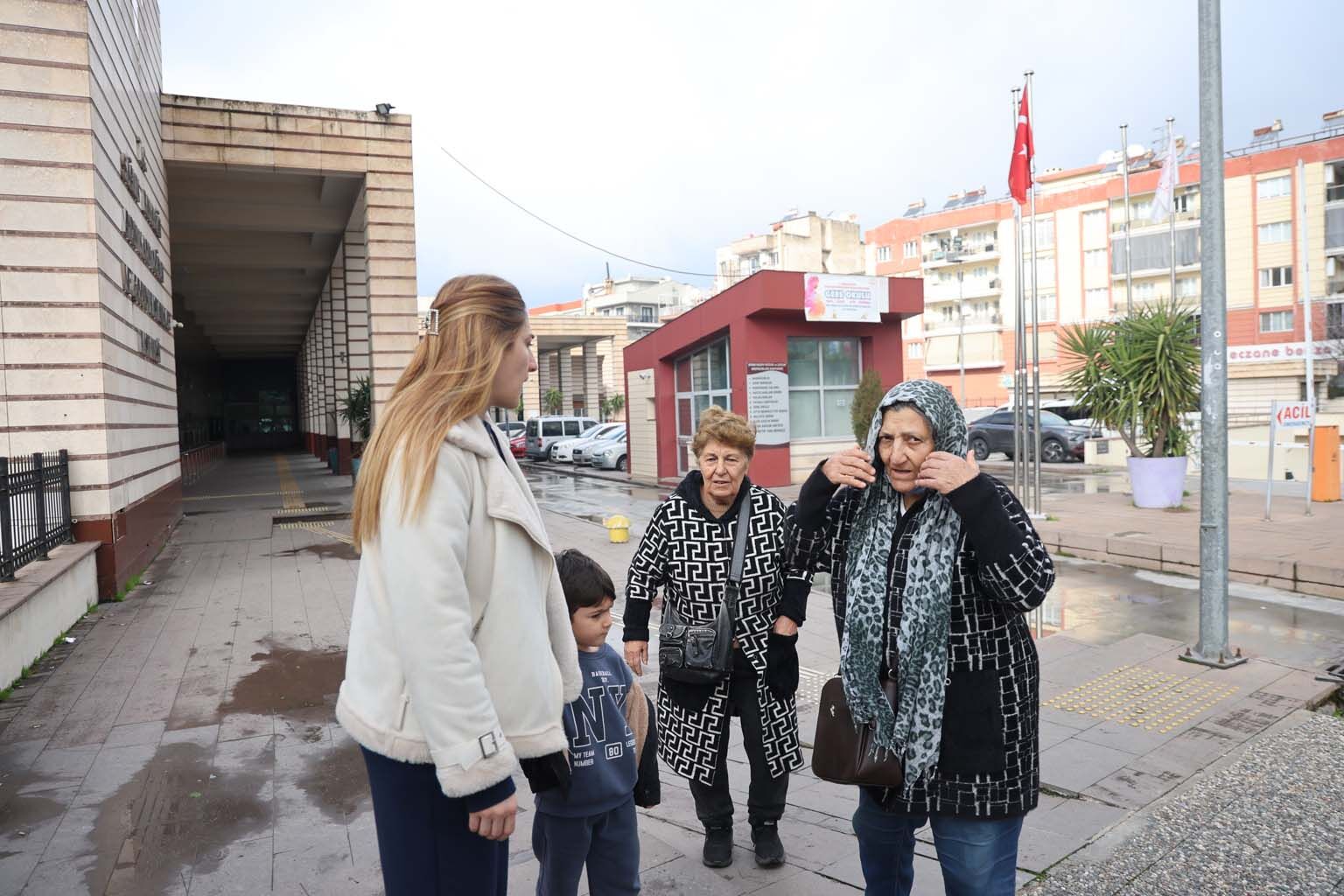 Aydın’da Hastaneye Gelenler Kapıda Kaldı (7)