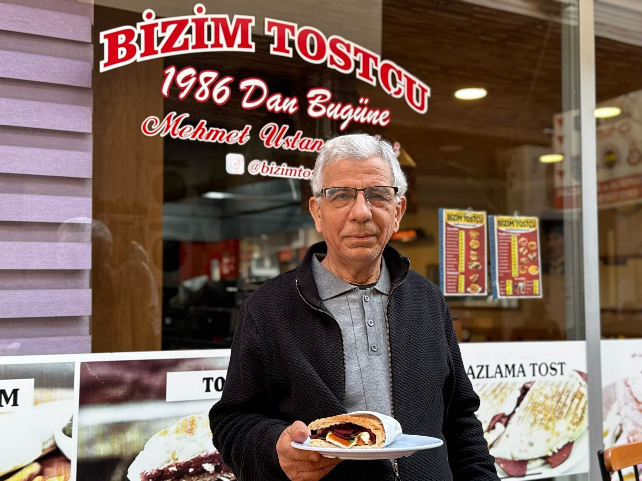 Aydın’da Mansur Yavaş’a Benzeyen Tostçu Gündem Oldu (3)