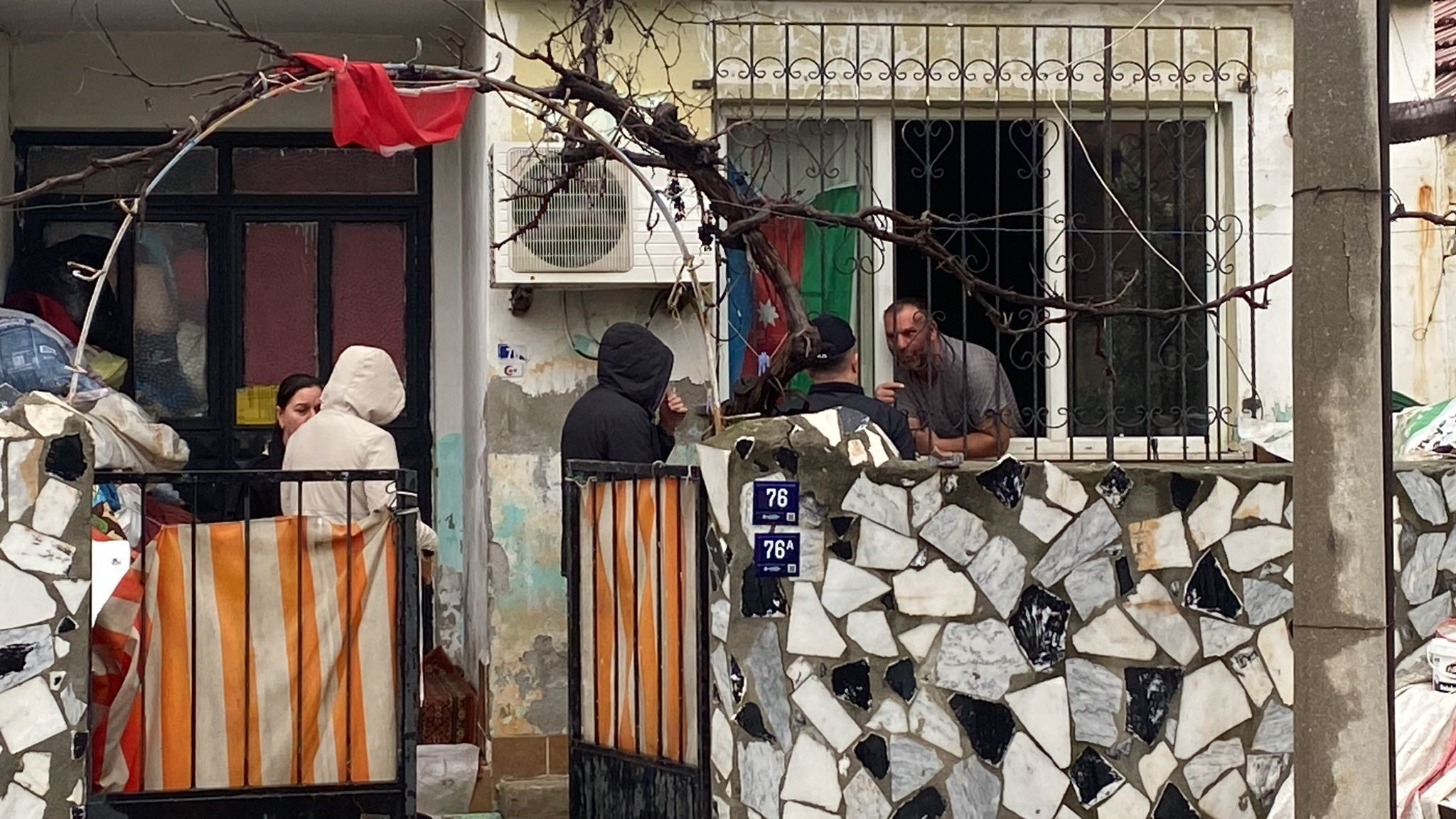 Aydın’da Ortalık Karıştı.. Bu Ev 20 Bin Tl Eder Mi Diyerek Isyan Etti (4)