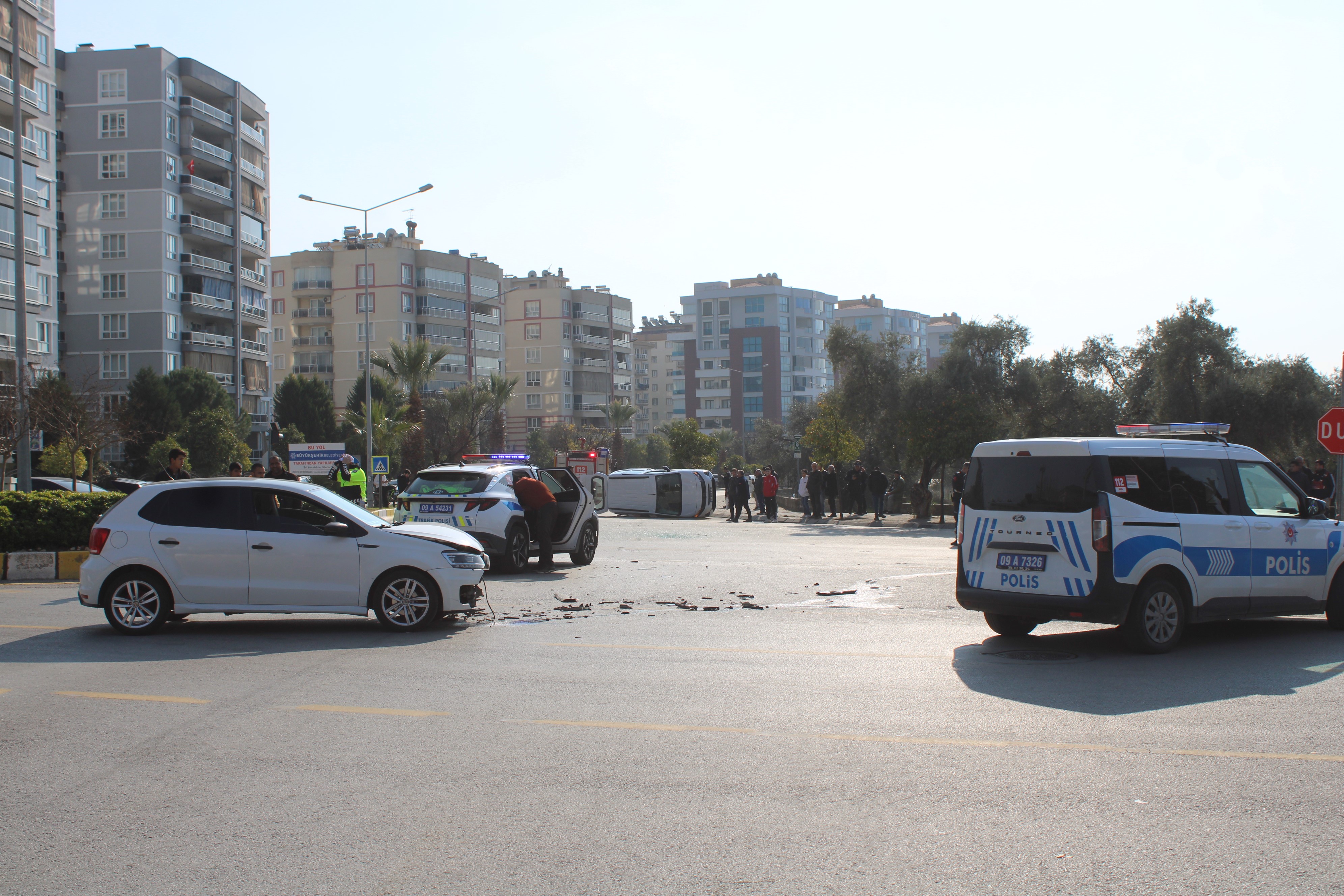 Aydın’da Otomobil Yan Yattı (3)-2