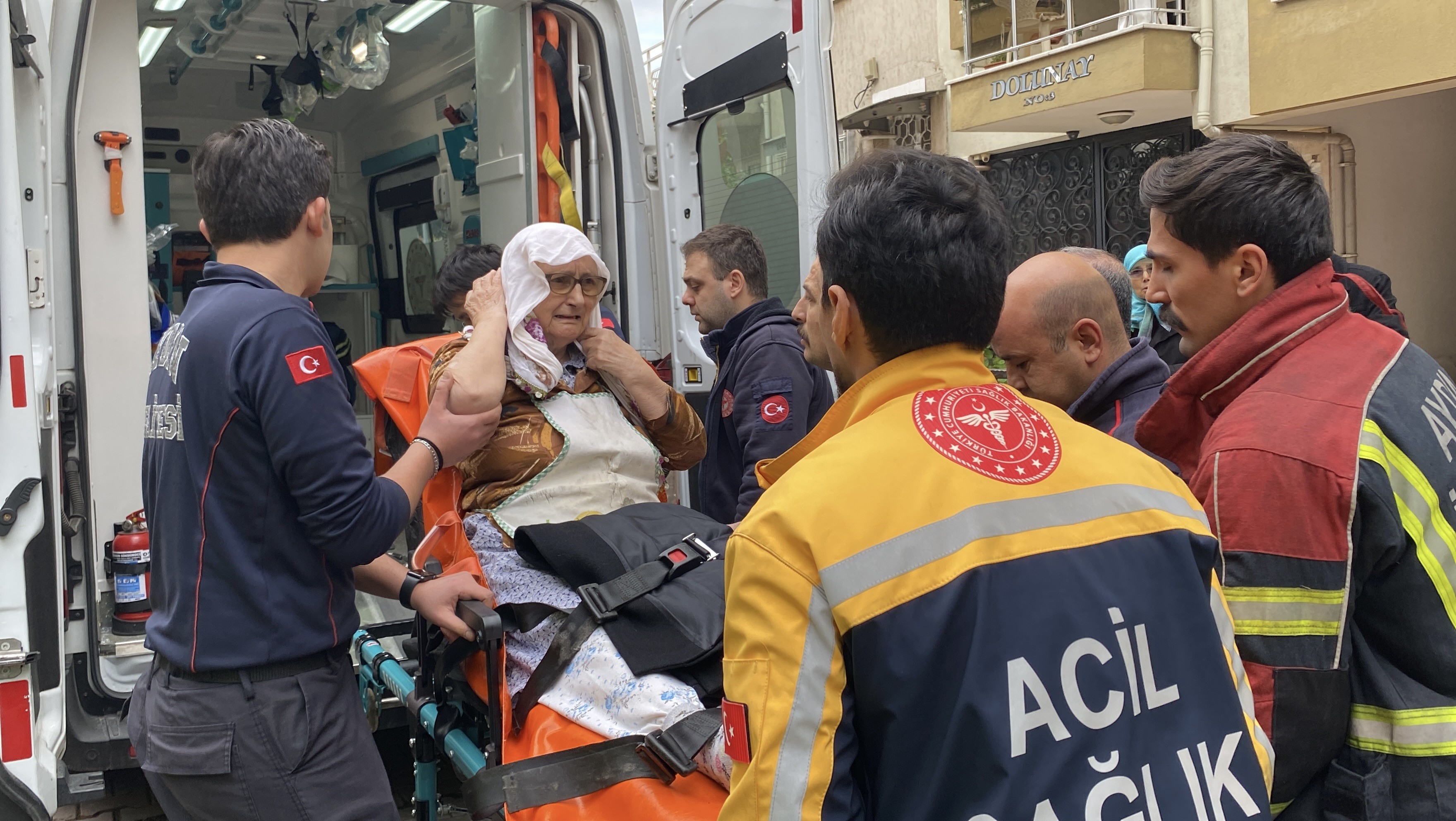 Aydın’da Taziye Evine Yemek Yapıyordu, Evi Yandı (2)