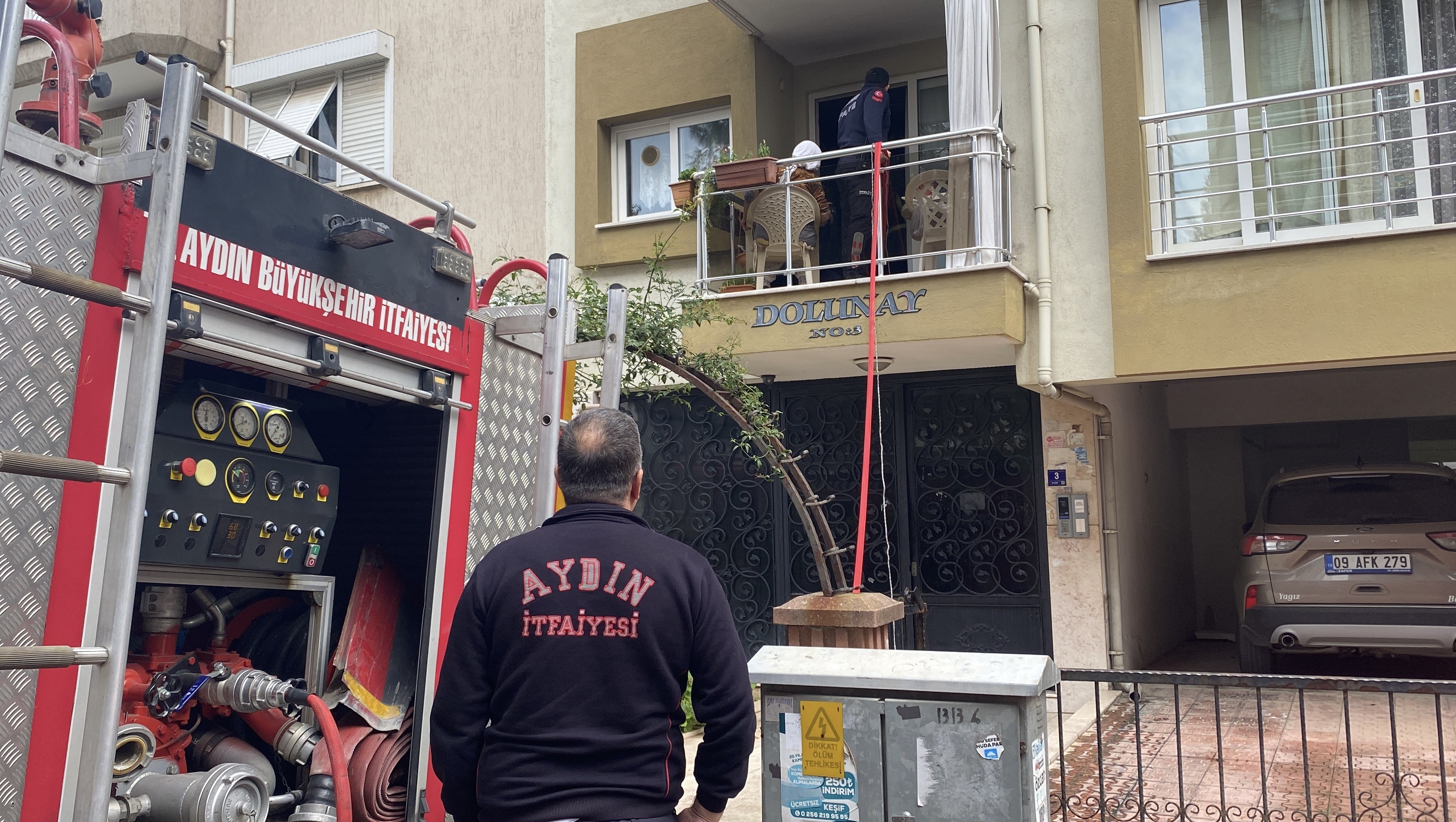 Aydın’da Taziye Evine Yemek Yapıyordu, Evi Yandı (4)