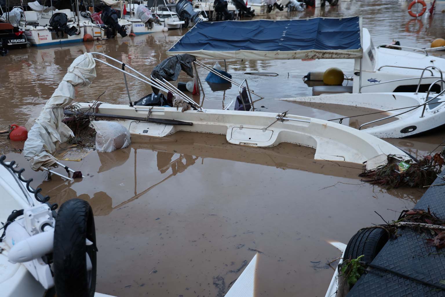 Aydın’da Tekneler Battı (3)