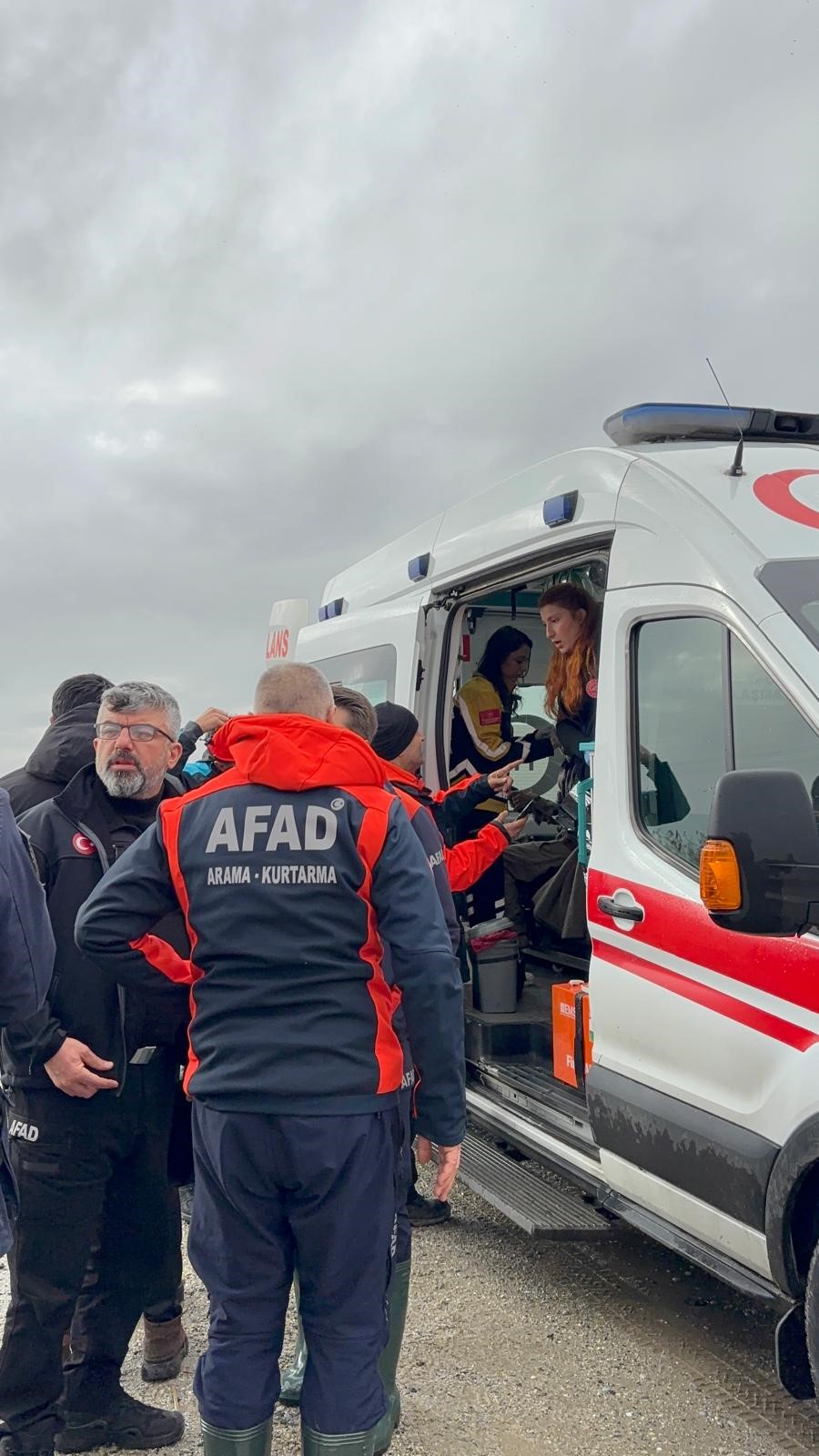 Aydın’da Yakınları Gözyaşlarıyla Bekledi, Mutlu Haber Geldi (5)