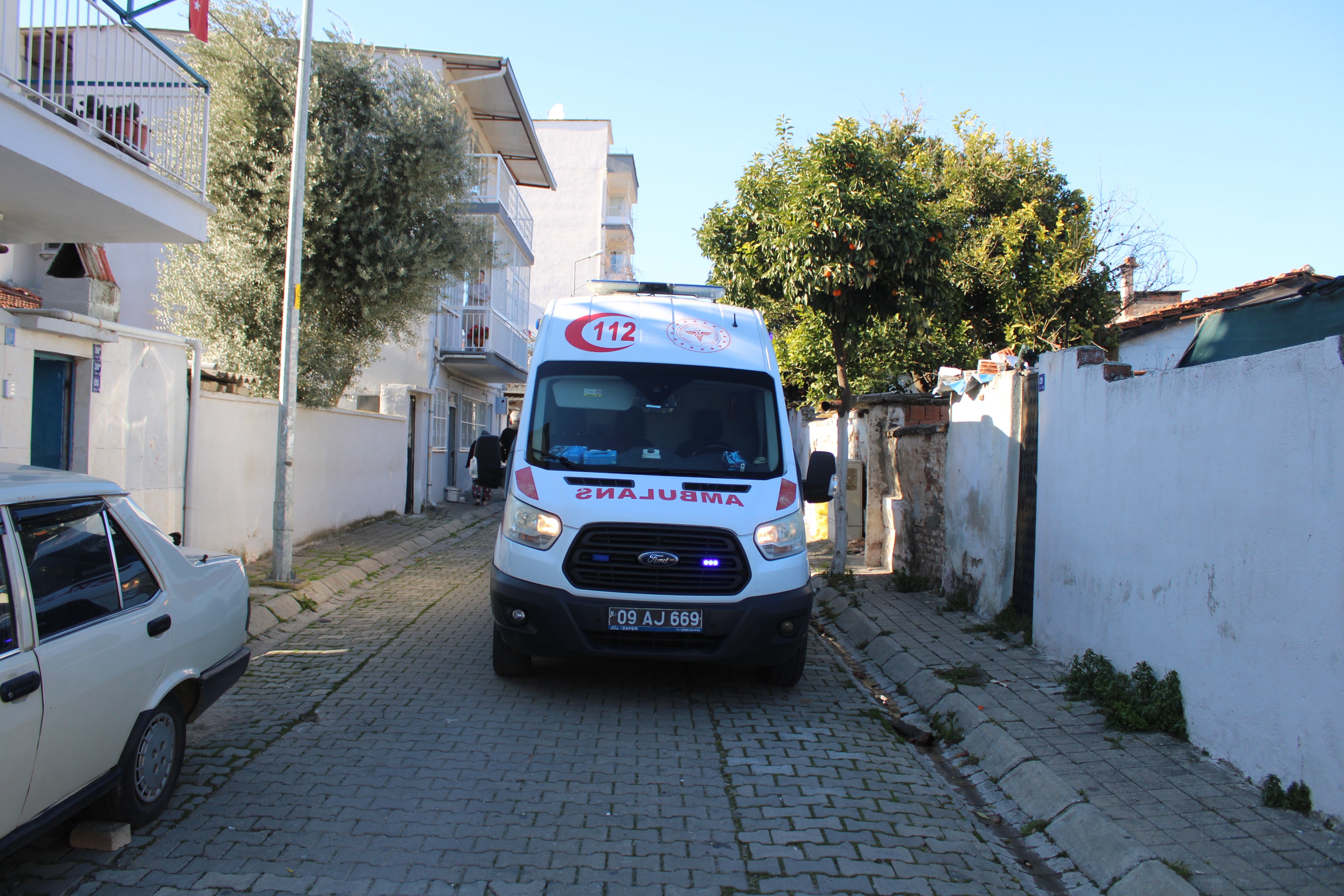 Aydın’da Yaşandı.. Kulağına Pamuk Tıkayınca Ekipler Harekete Geçti (3)