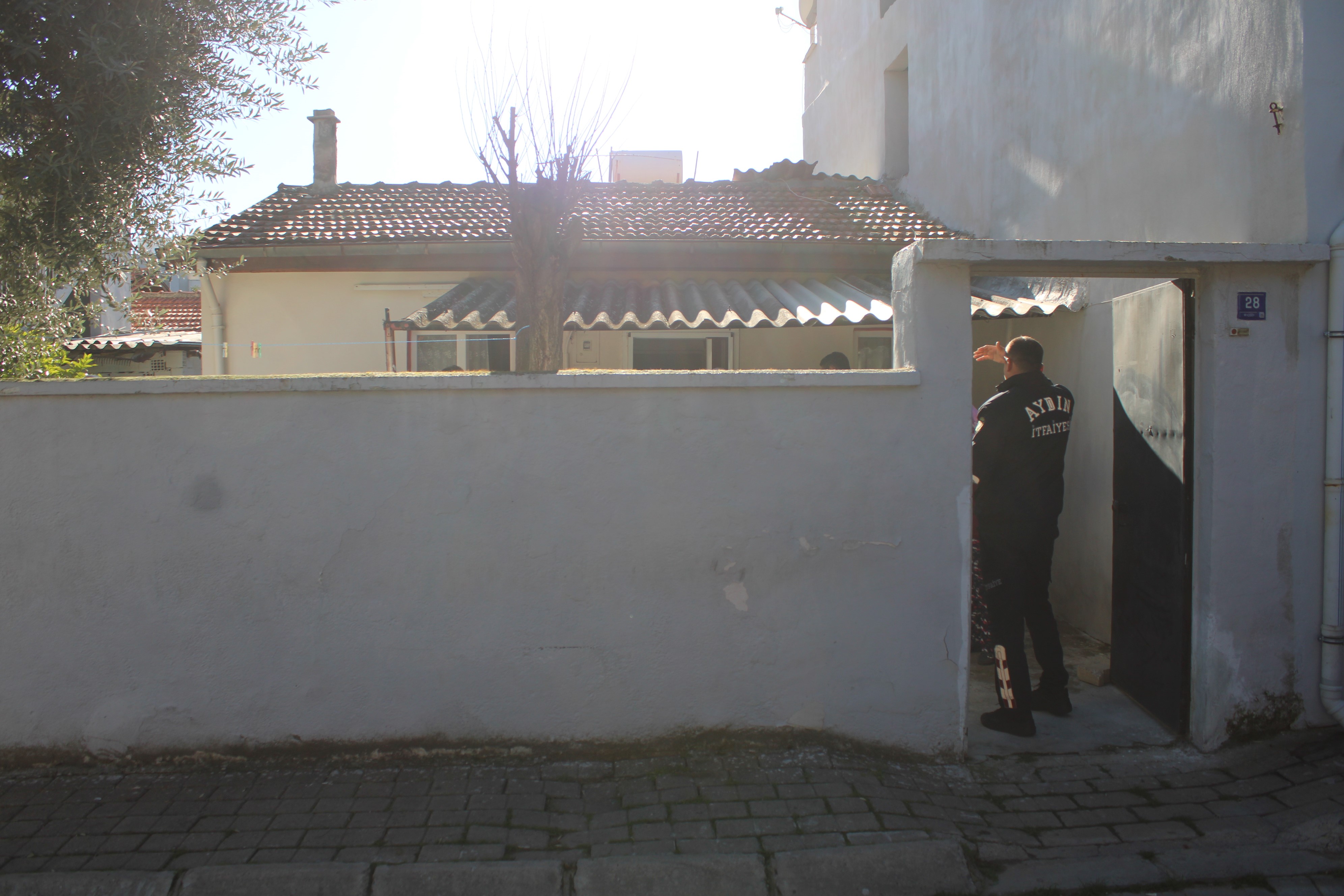 Aydın’da Yaşandı.. Kulağına Pamuk Tıkayınca Ekipler Harekete Geçti (4)