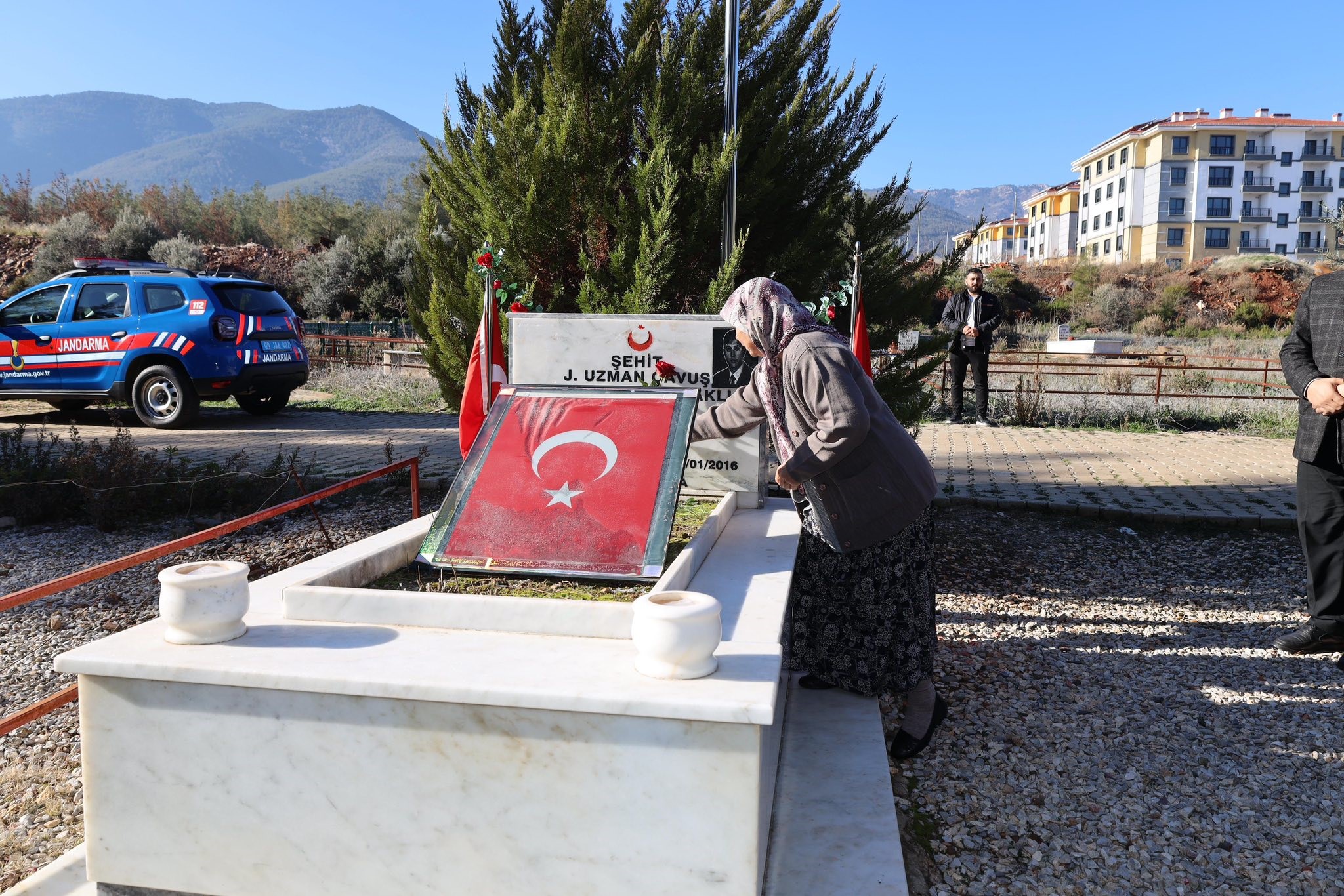 Aydınlı Şehit Mezarı Başında Anıldı (1)