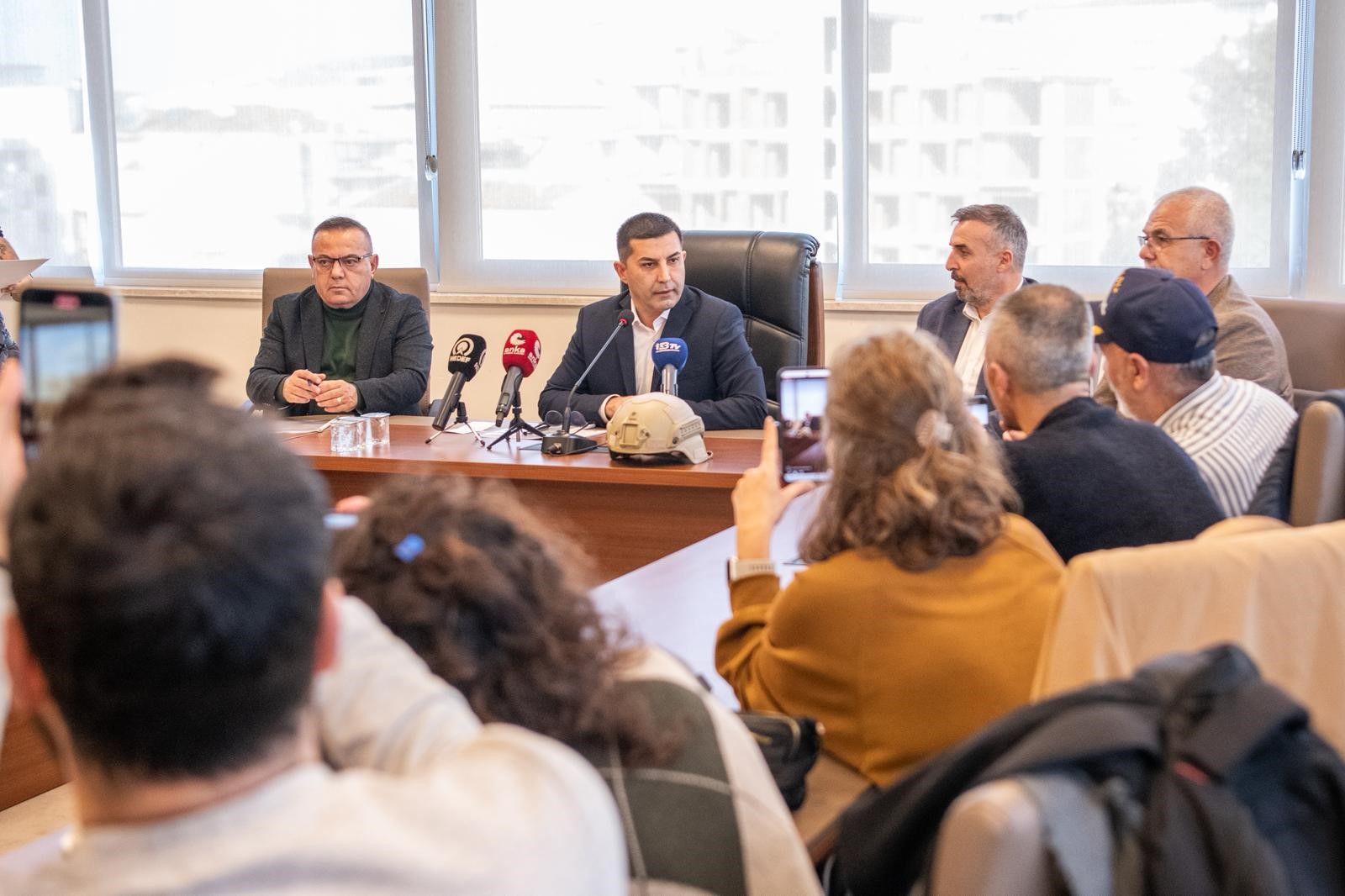 Başkan Günel Bu Binaya Zorla Gelmedik (4)