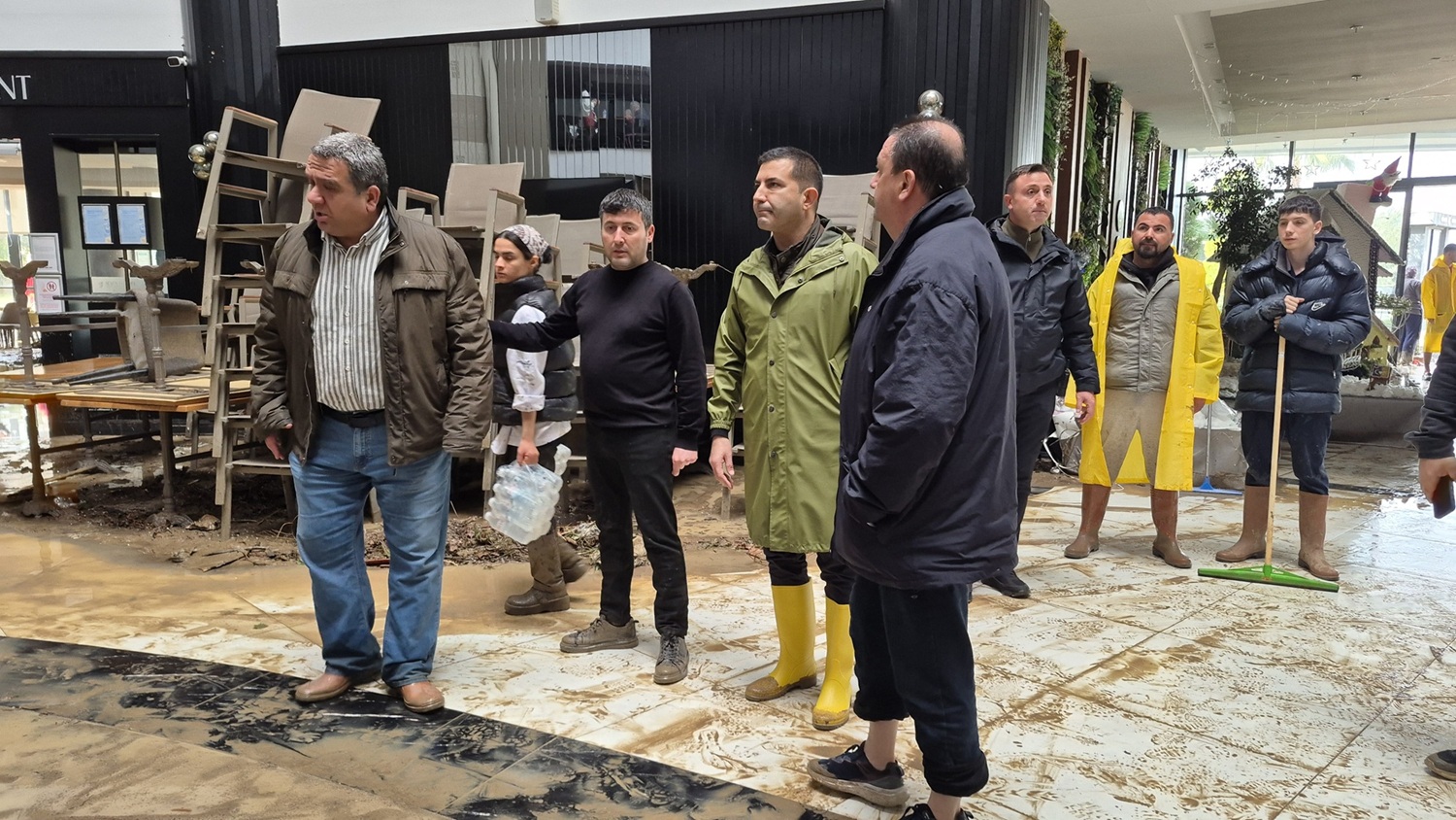 Başkan Ömer Günel Sahaya İndi̇ (13)