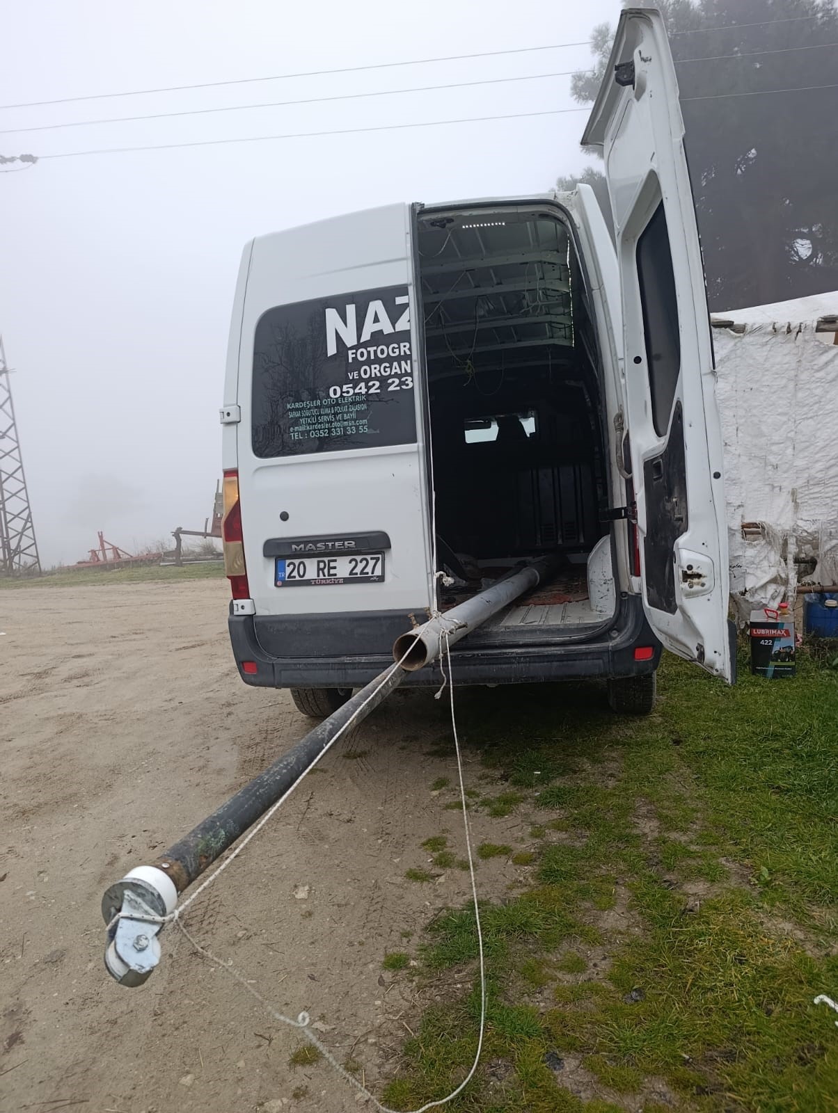 Bayrak Direğinin Ipini Çaldılar (3)