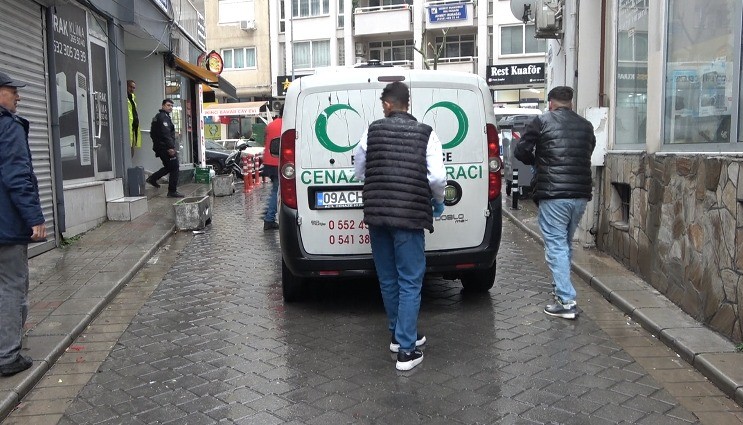 Evde Kadın Cesedi Bulundu (2)