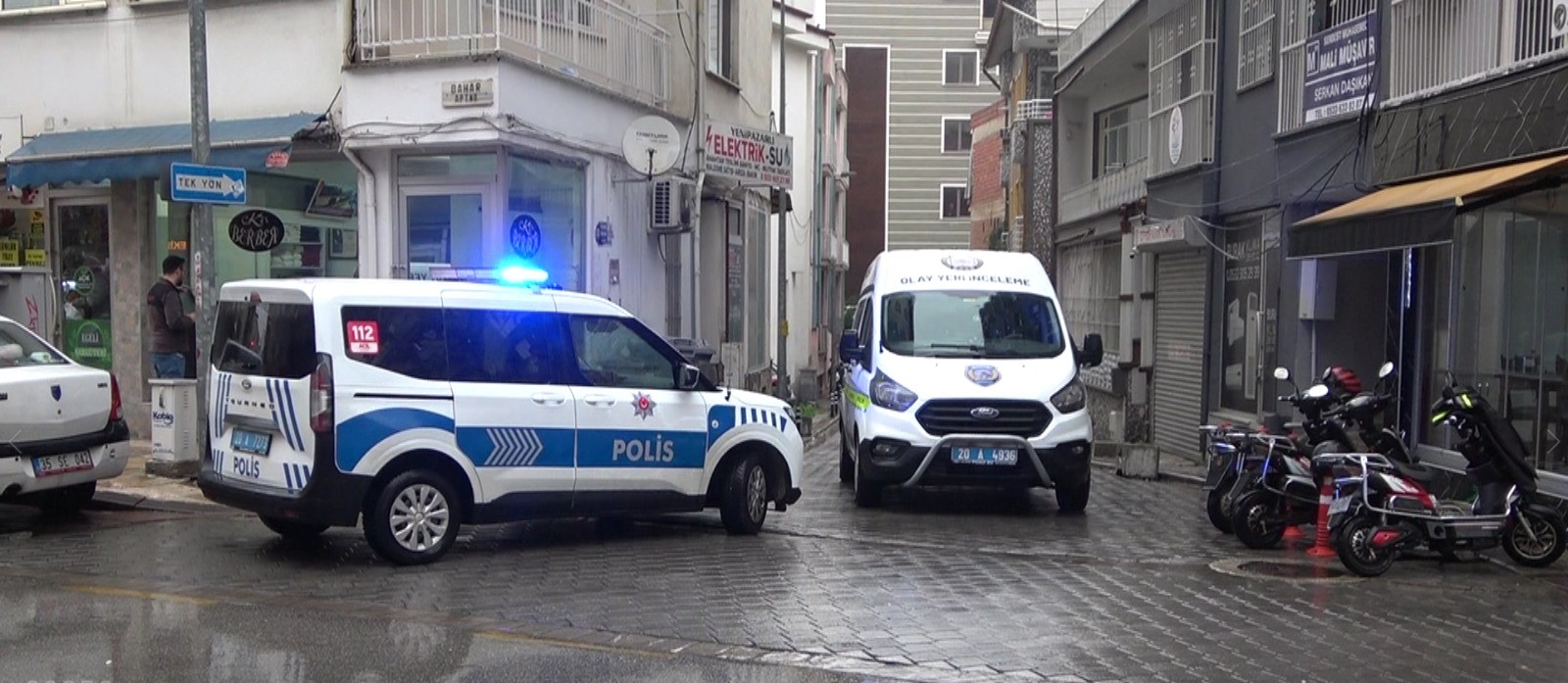 Evde Kadın Cesedi Bulundu (3)