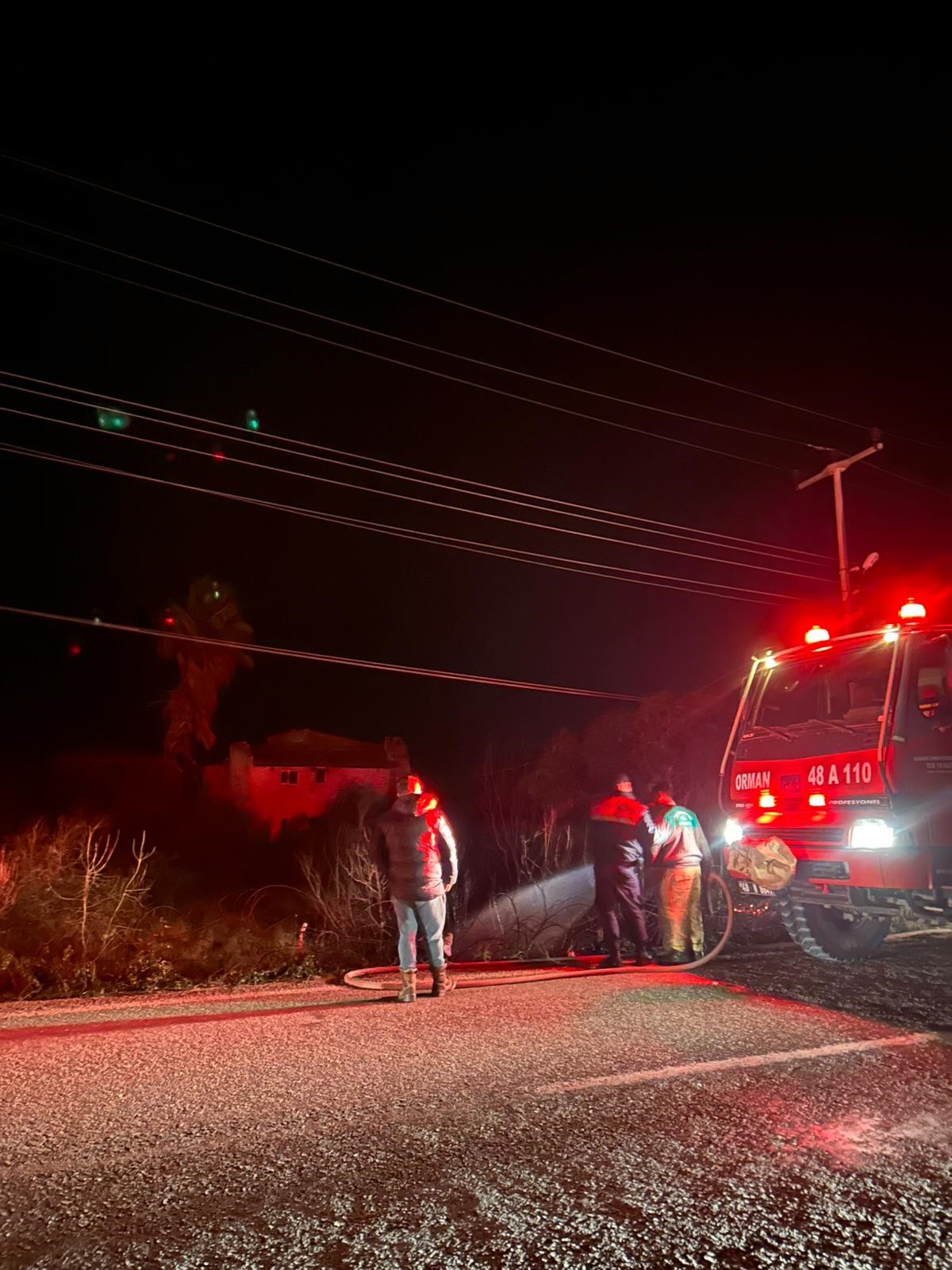 Fırtına Telleri Kopardı, Yangın Çıktı (4)