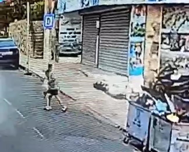 Genç Kadına Dehşeti Yaşattı (3)