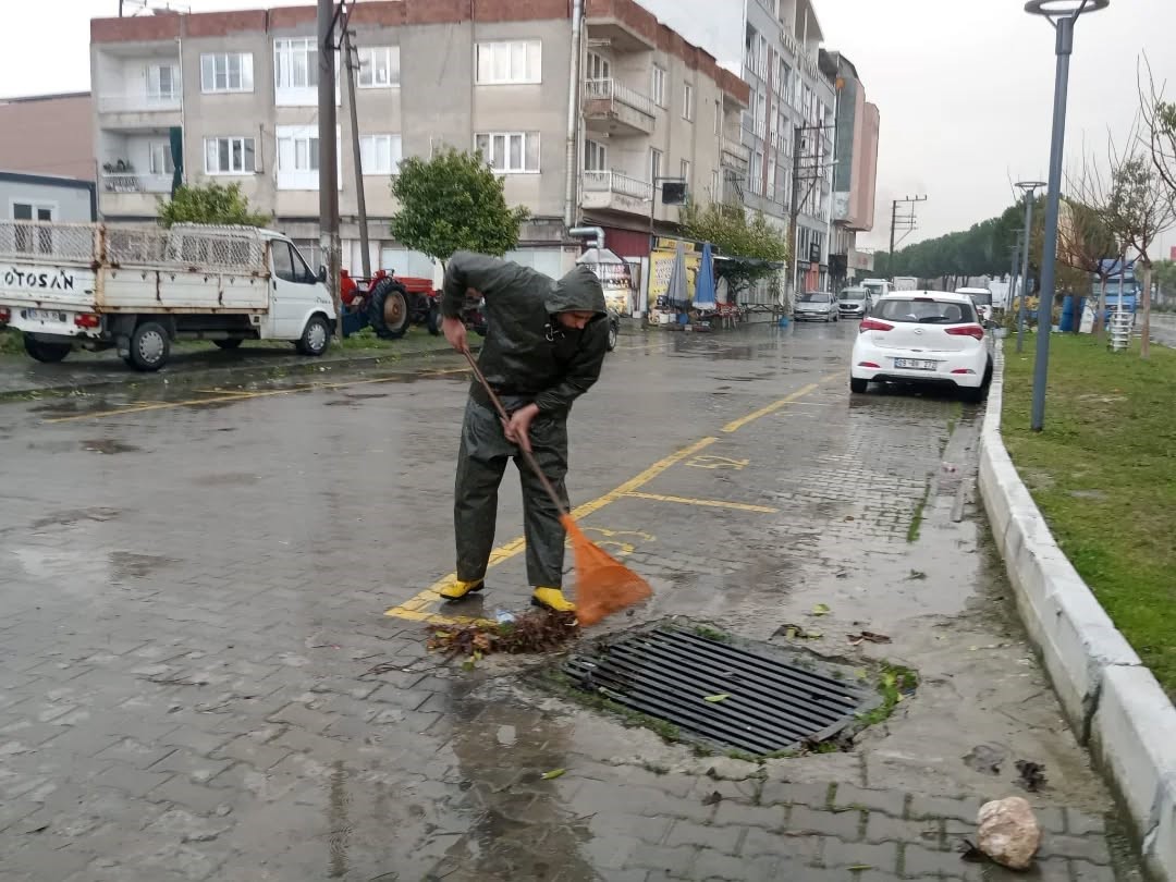 Germencik Belediye Başkanı Zencirci Her Şartta Görevimizin Başındayız (4)