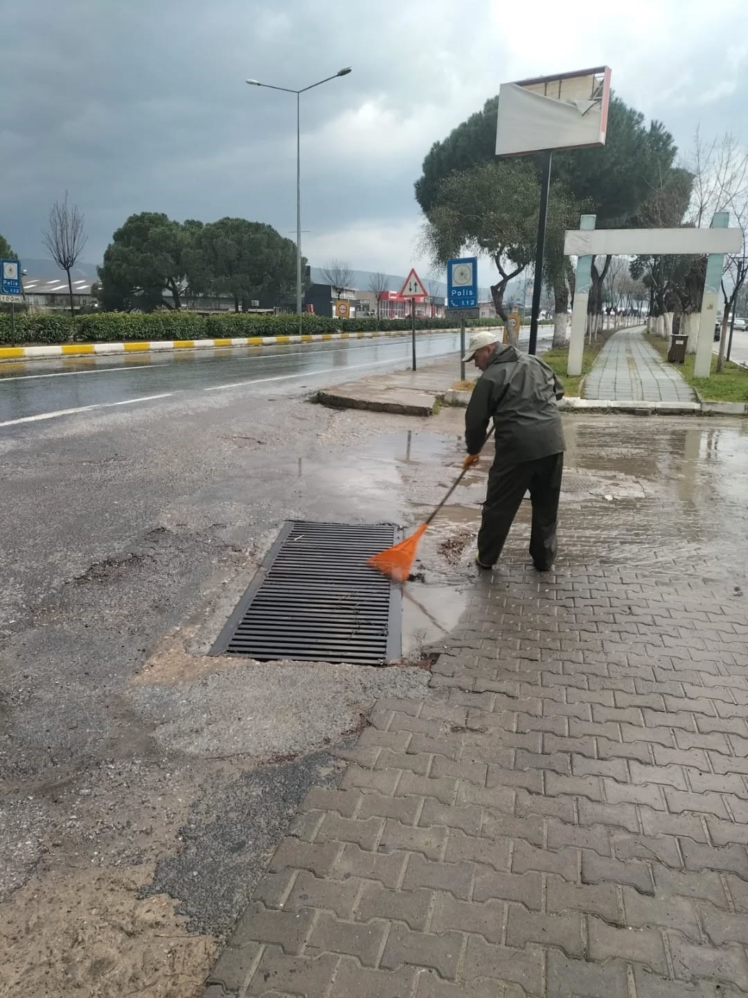 Germencik Belediyesi'nden Sağanak Yağışa Karşı Önlem (4)