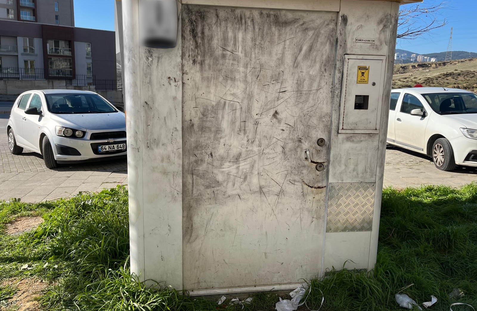 İzmir'in Karabağlar Ilçesinde, Para Nakil Aracına Yönelik Gerçekleştirilen Silahlı Soygun Olayıyla Ilgili Yürütülen Çalışmalarda 6 Şüpheli Gözaltına Alındı