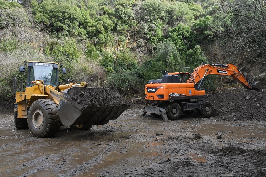 Kuşadası Belediyesi Selin Yaralarını Sarmak Için Saha Çalışmalarını Sürdürüyor (2)