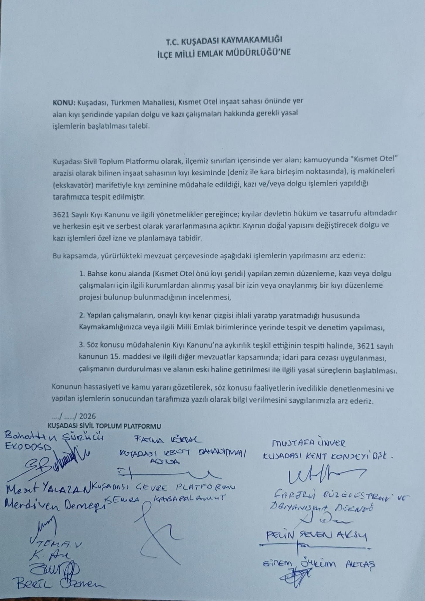 Kuşadası’nda Facia.. Avcılar İnşaat’ın Proje Alanında Yol Çöktü (1)-4