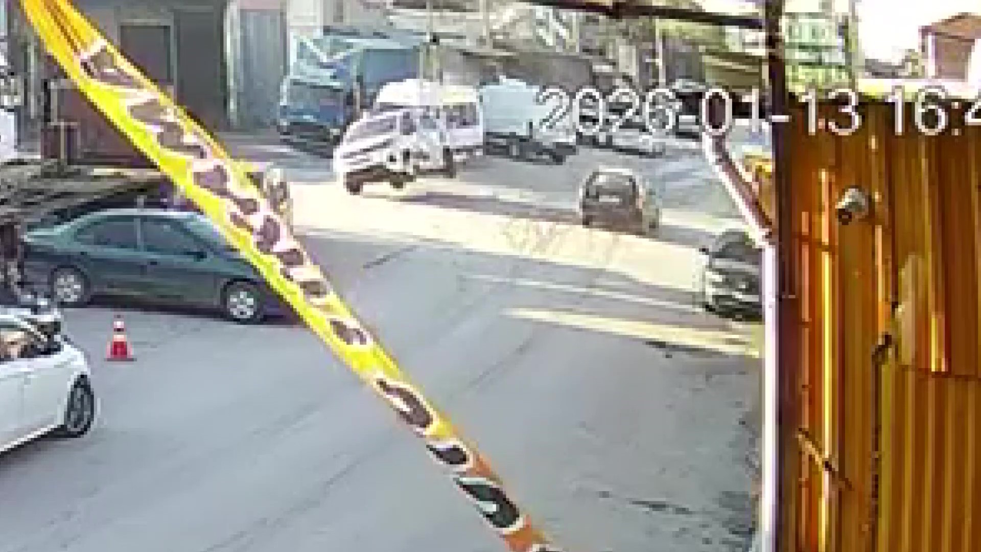 Otomobille Çarpıştı, Devrildi (3)