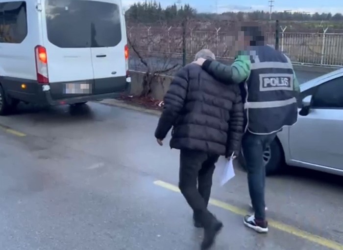 Şantaj Çetesine Operasyon.. Sahte Kadın Profili Açmışlar (3)