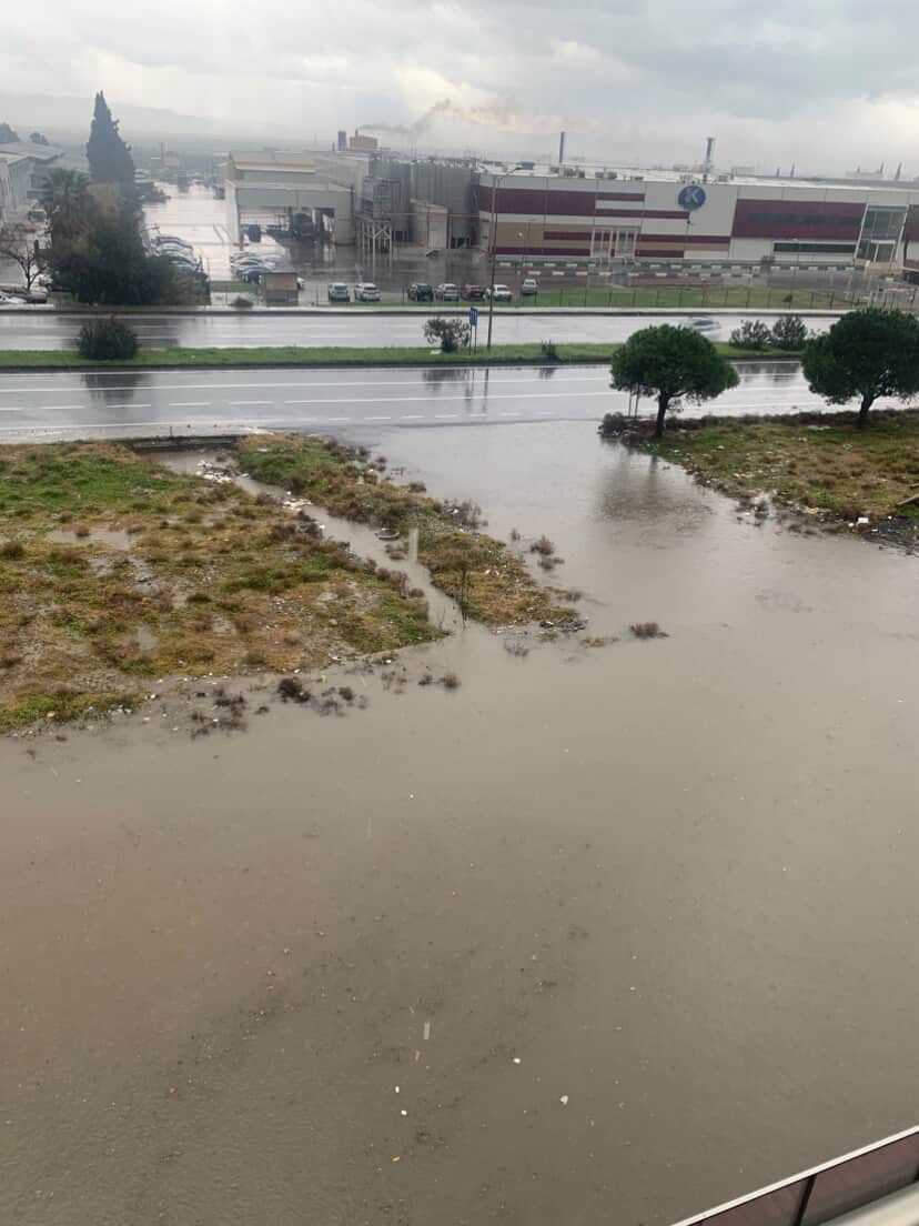 Söke’de Yağmur Sonrası Tablo Ağır.. Mahalleler Ve Sanayi Sitesi Sular Altında Kaldı (2)