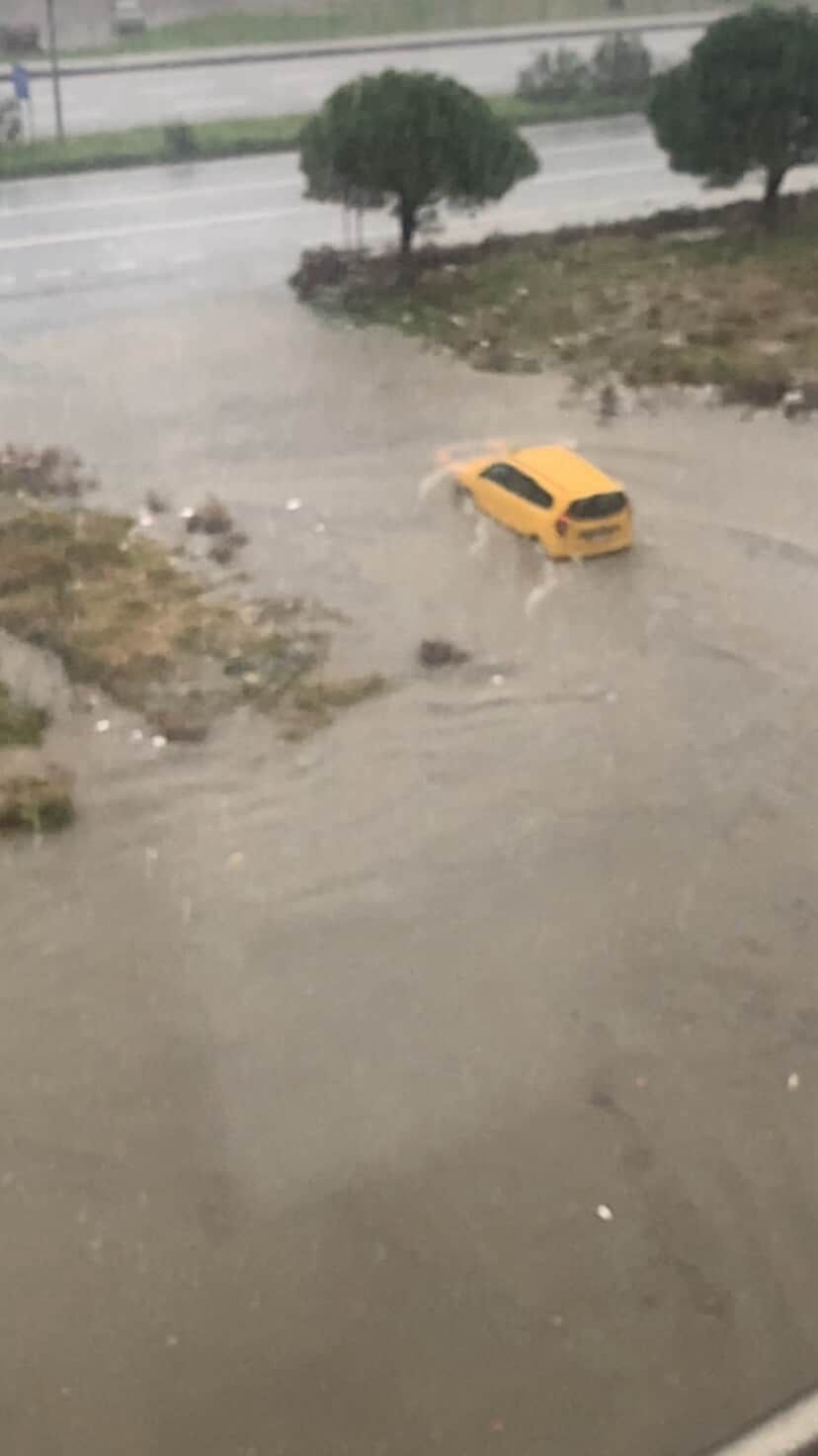 Söke’de Yağmur Sonrası Tablo Ağır.. Mahalleler Ve Sanayi Sitesi Sular Altında Kaldı (3)