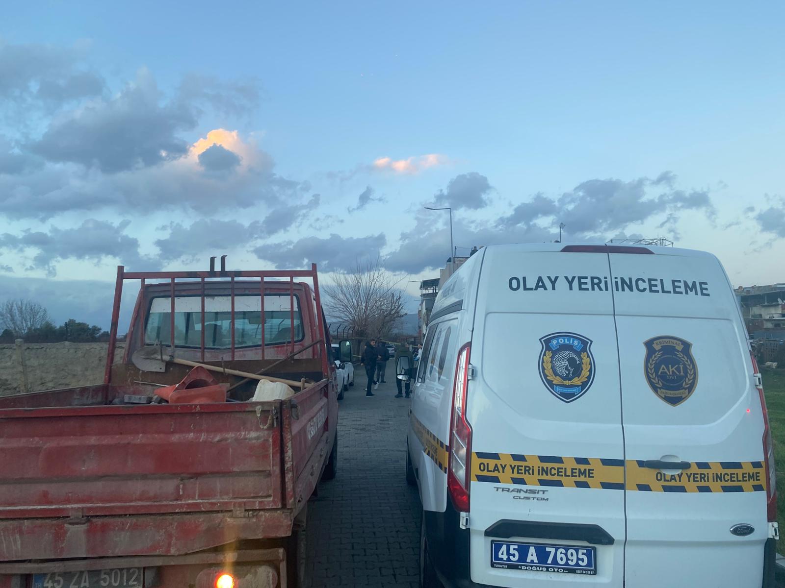 Yol Çöktü, Insan Kemikleri Çıktı (3)