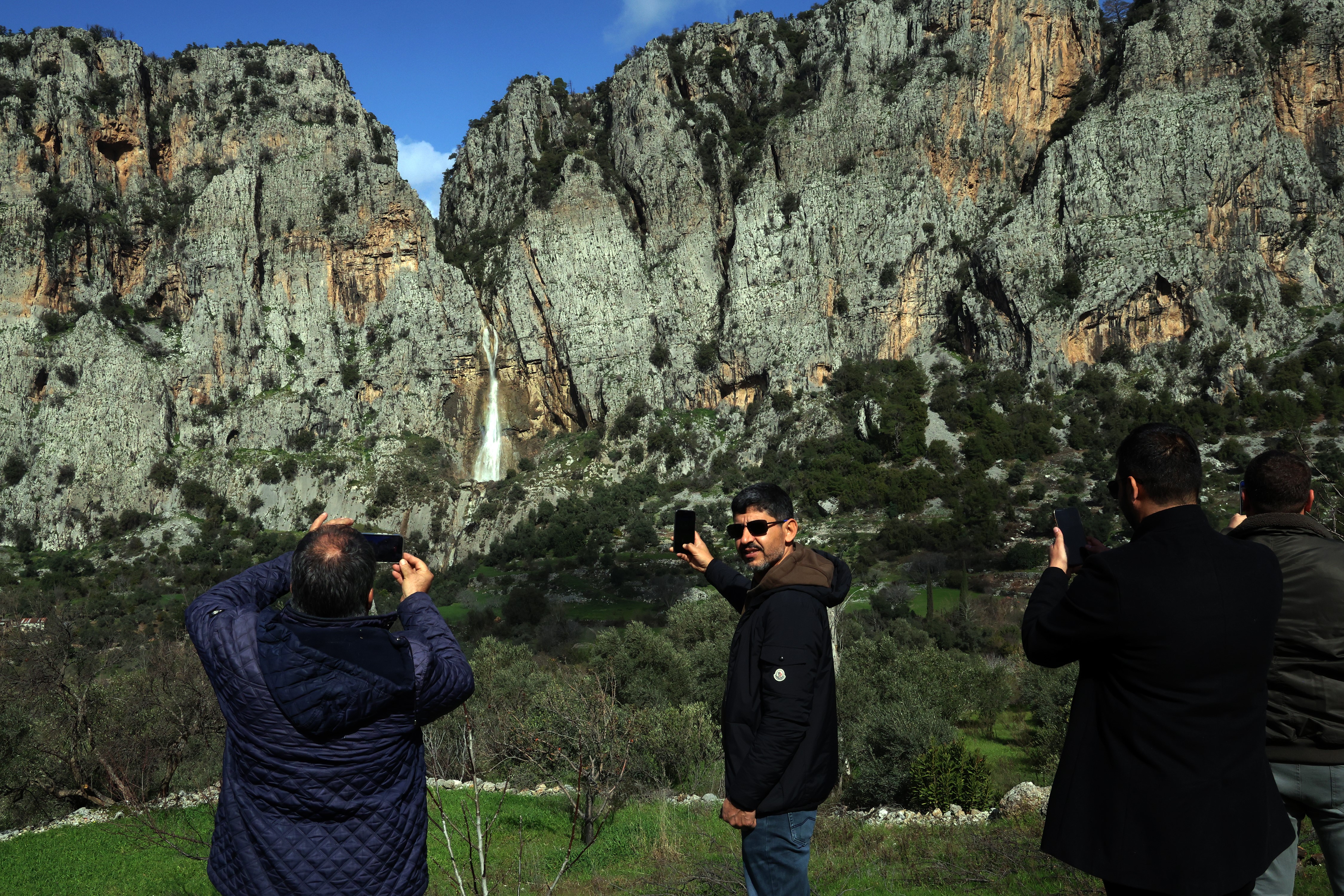 104 Metrelik ‘Su Uçkun Şelalesi’ne Yoğun Ilgi (2)