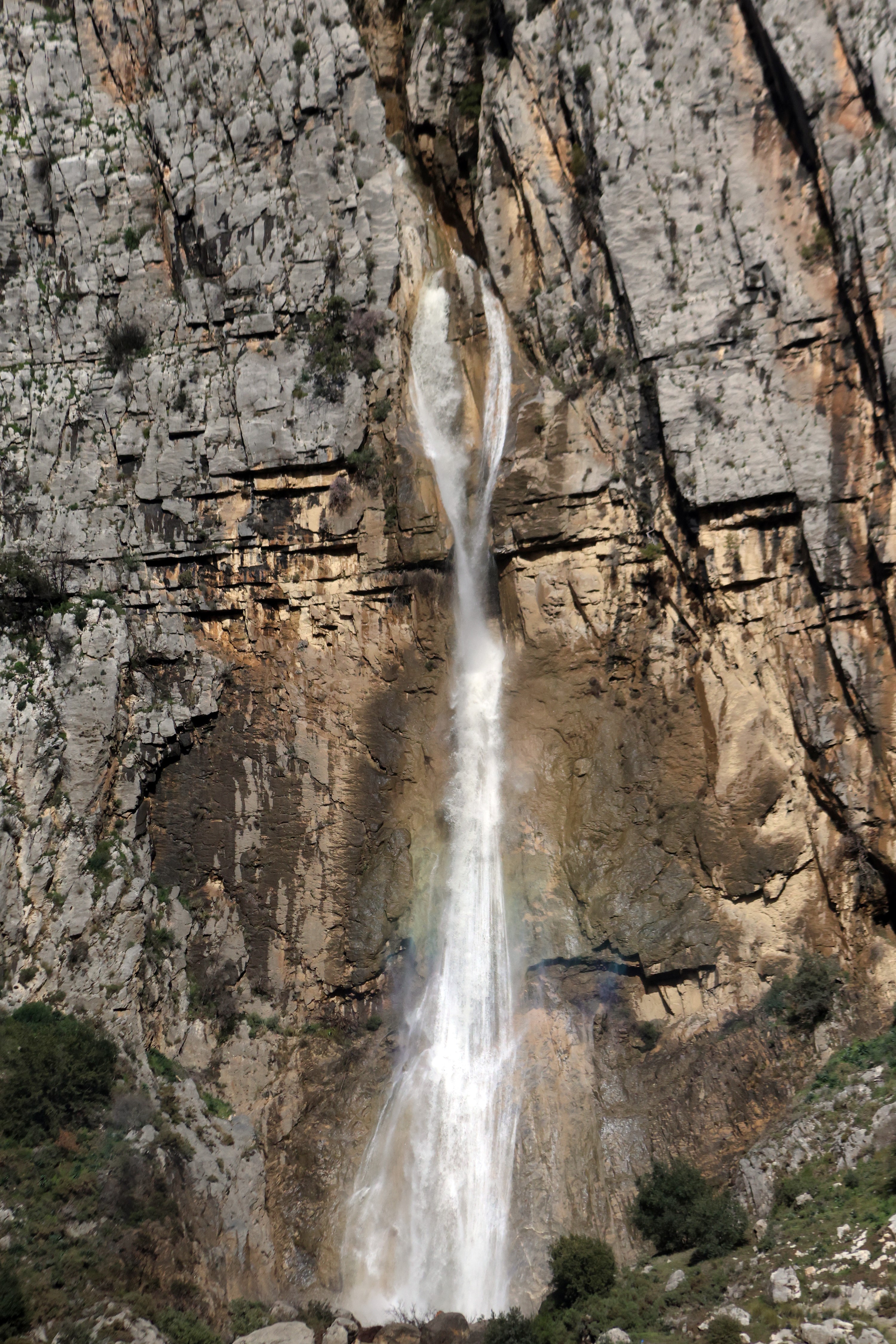 104 Metrelik ‘Su Uçkun Şelalesi’ne Yoğun Ilgi (4)