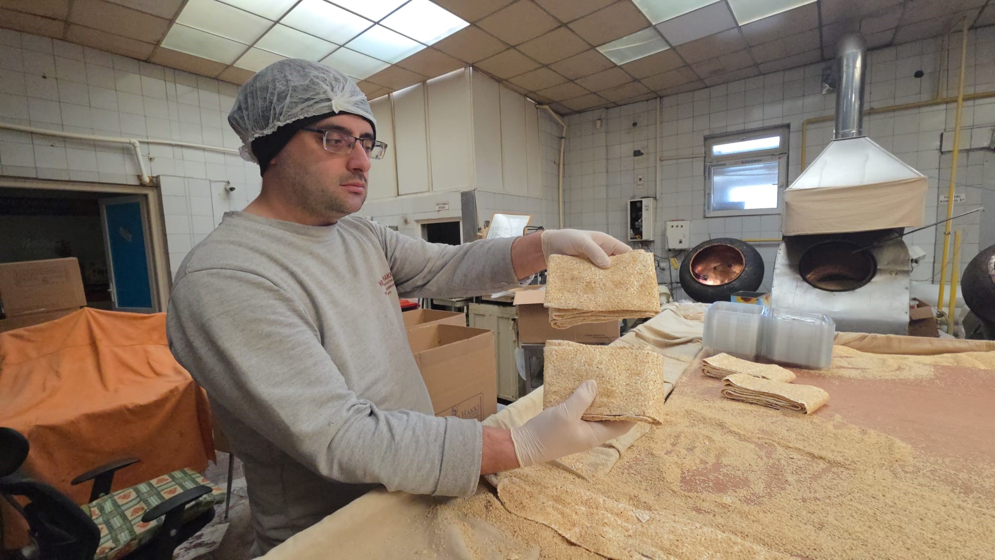 128 Yıllık Ramazan Lezzeti Bitli Helva (4)