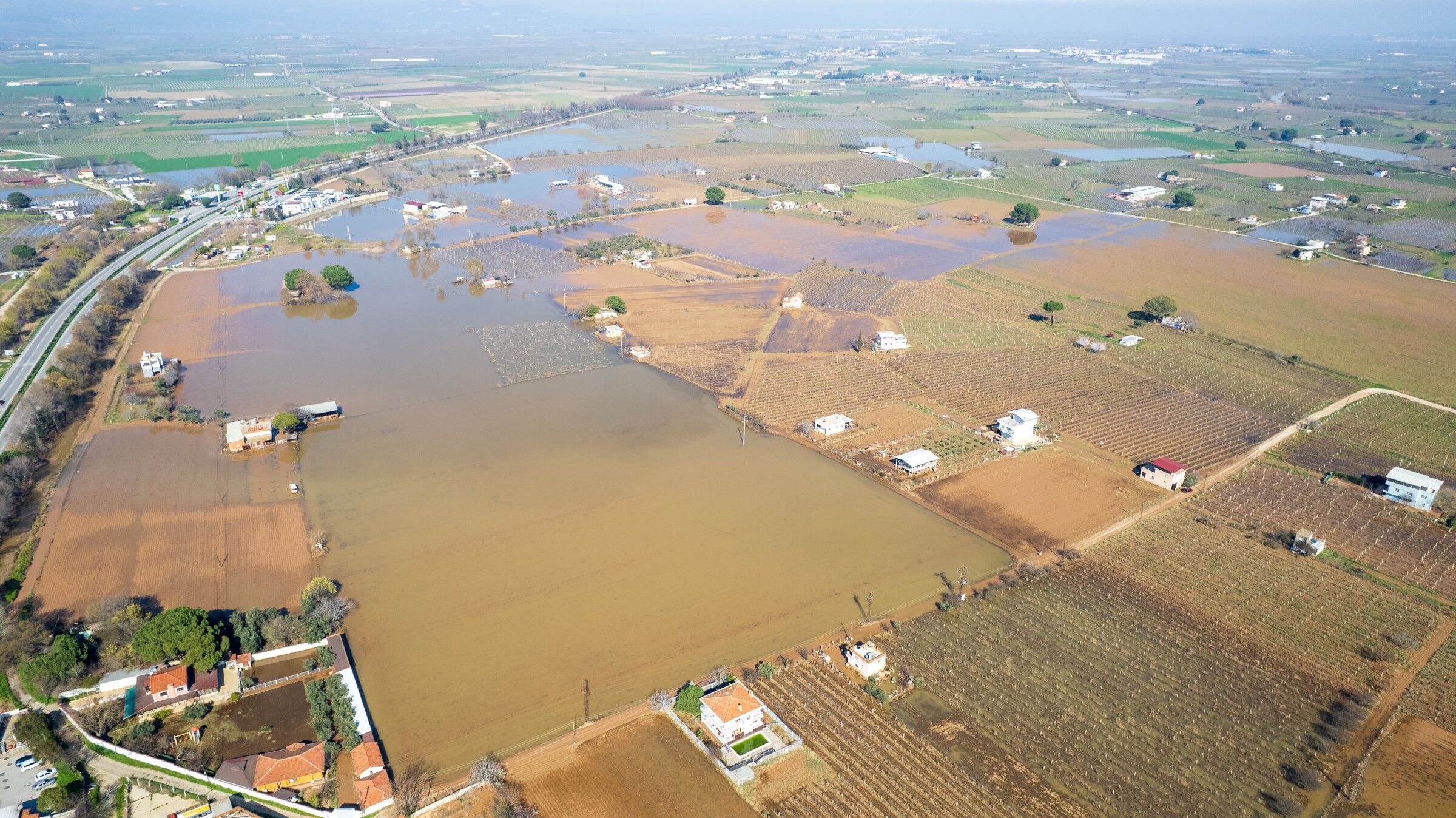 20 Bin Dekar Su Altında (3)