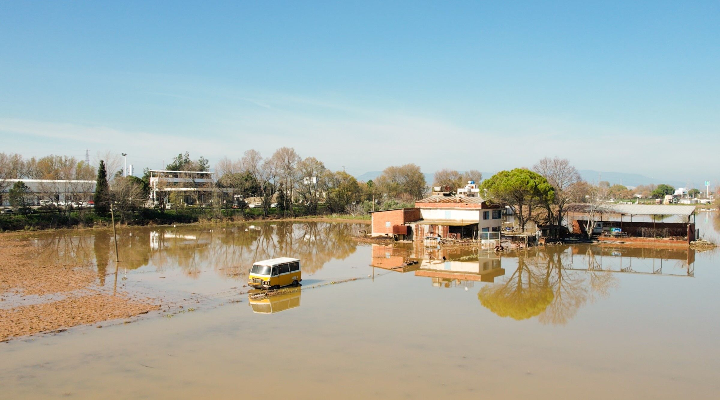 20 Bin Dekar Su Altında (4)