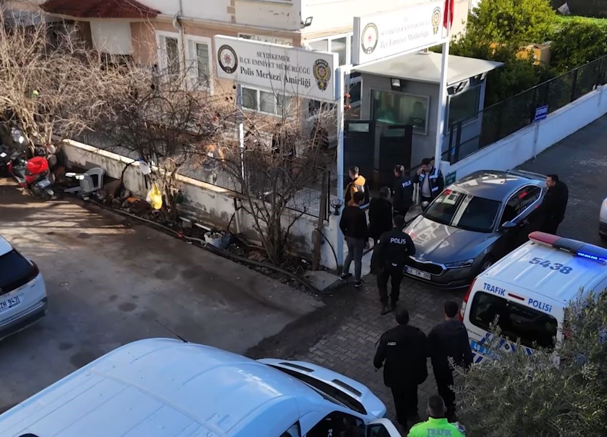 4 Kişi Evde Basıldı (2)