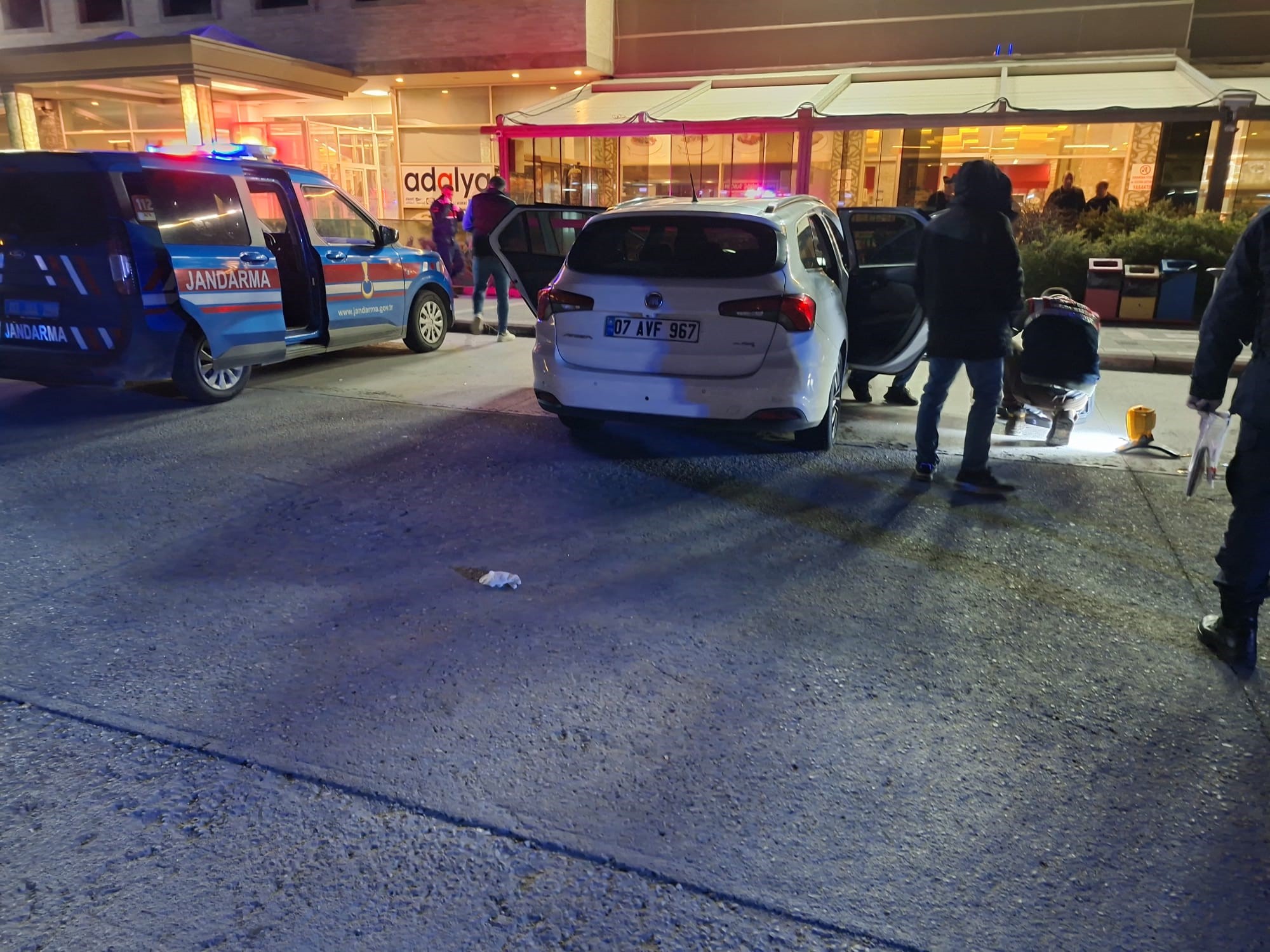 5 Gündür Park Halinde Olan Otomobilden Cansız Bedeni Çıktı (2)