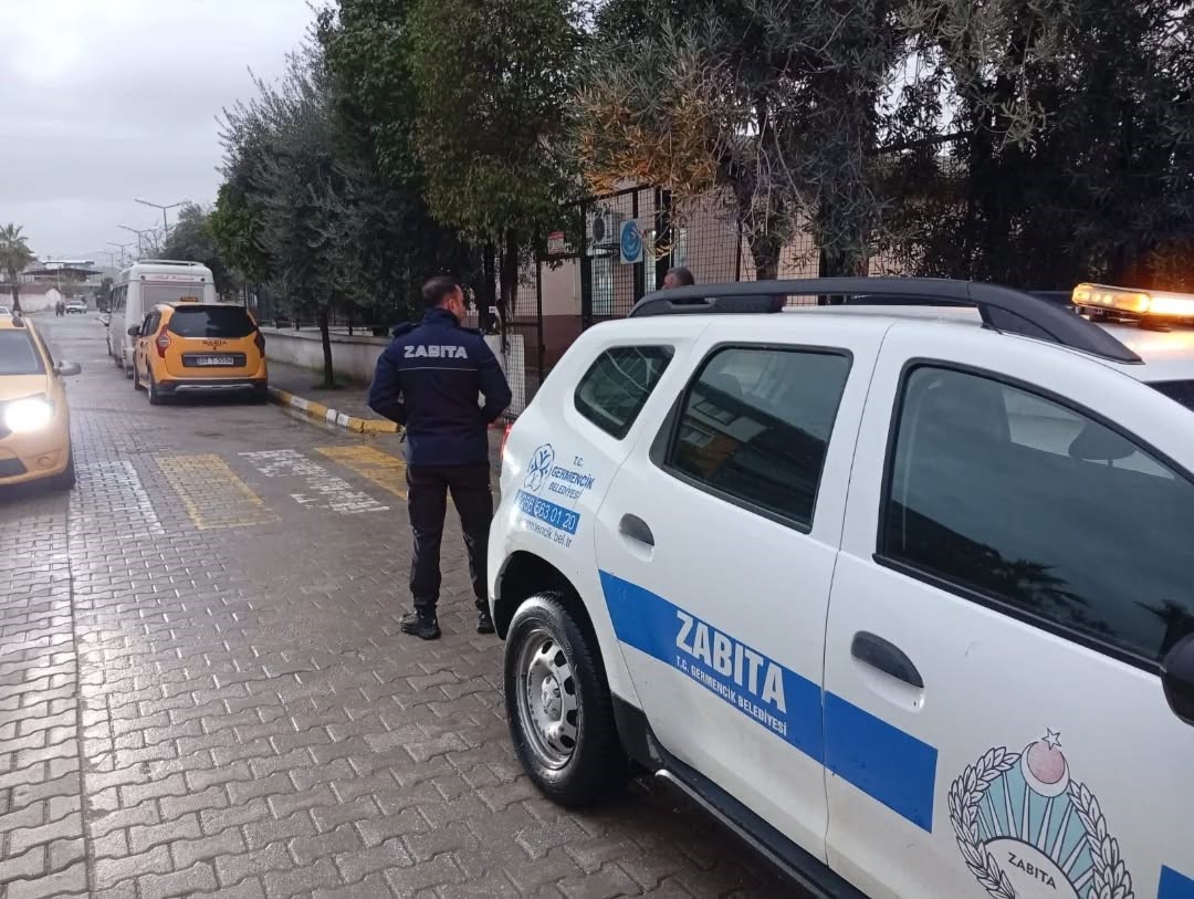Ara Tatil Sonrası Germencik’te Okul Önlerinde Zabıta Mesaisi (2)