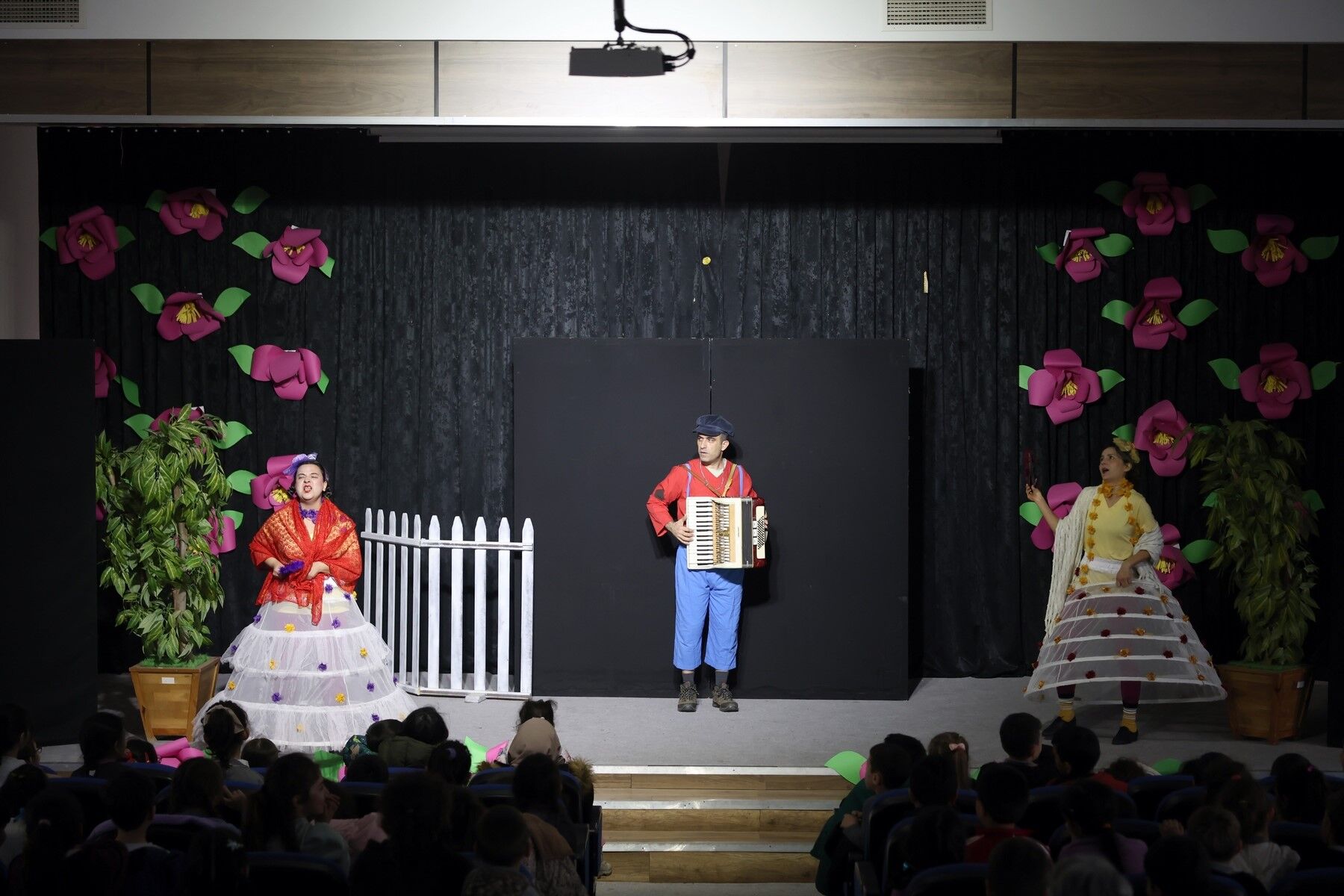 Aydın Büyükşehir Belediyesi’nden Çocuklara Tiyatro Şöleni (5)